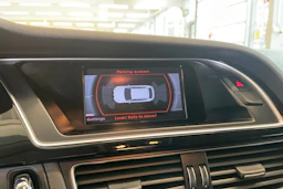 Valkoinen Audi A4 allroad quattro 2015 kuva 17.