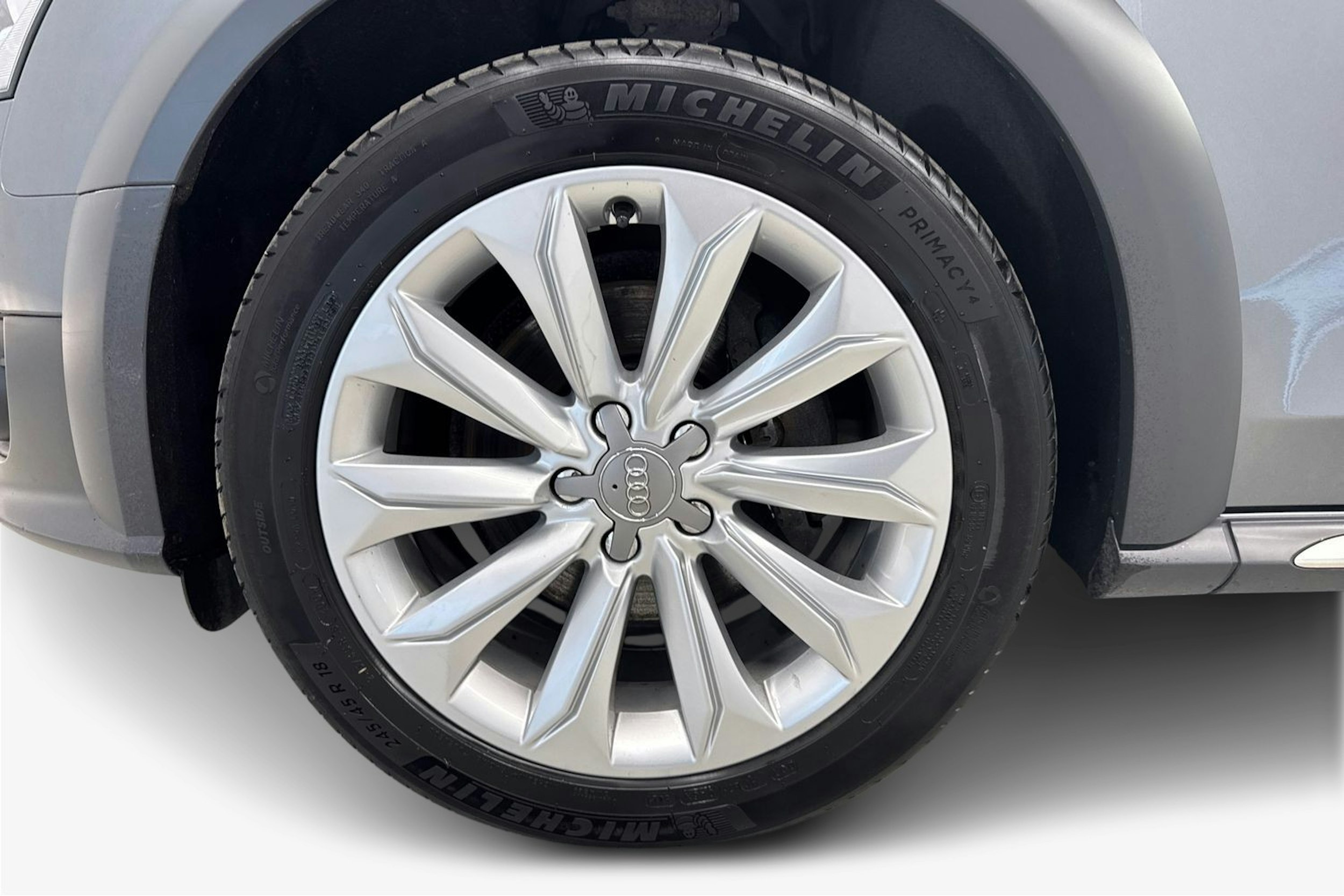 harmaa Audi A4 allroad quattro 2015 kuva 11.