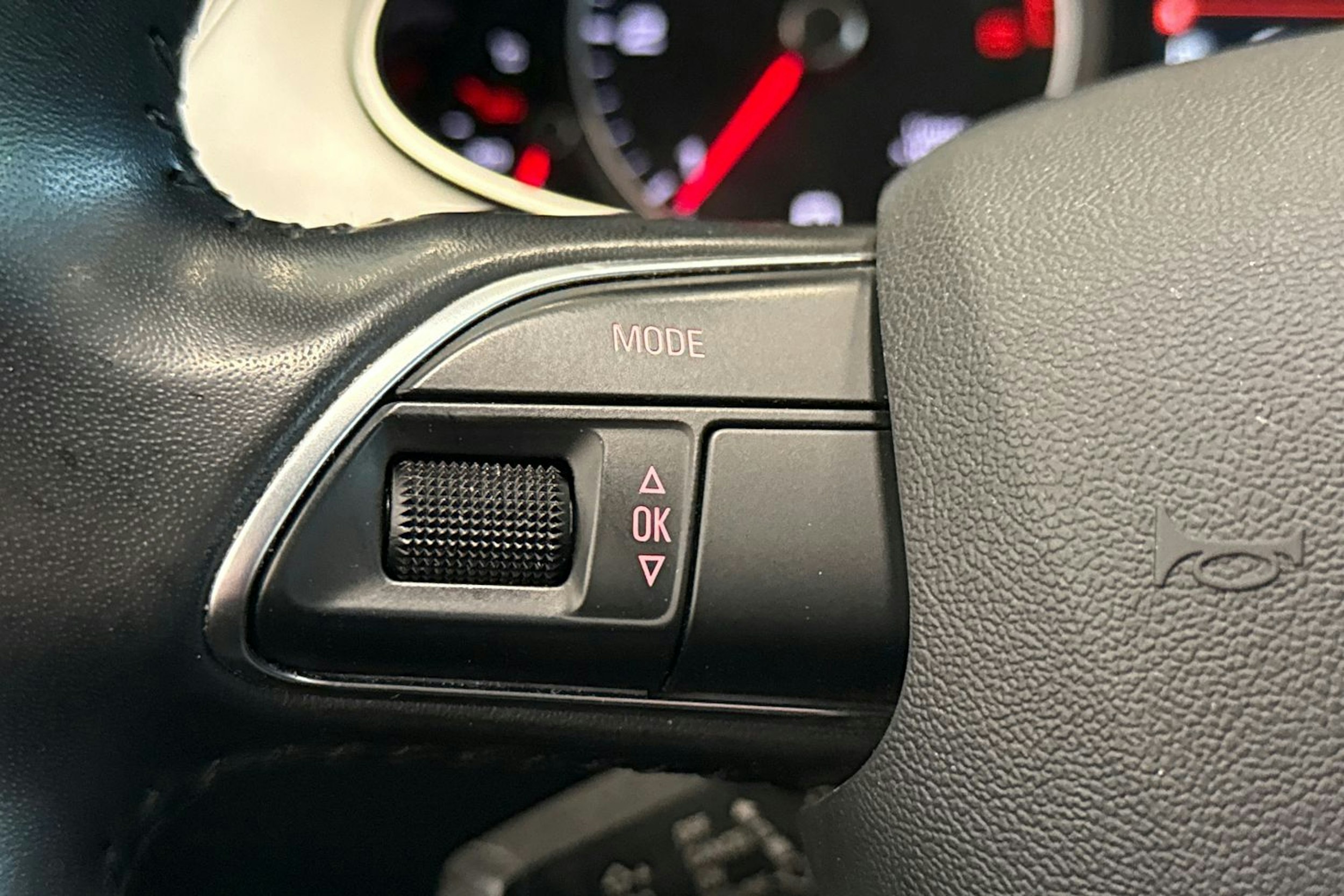 musta Audi A4 allroad quattro 2015 kuva 18.