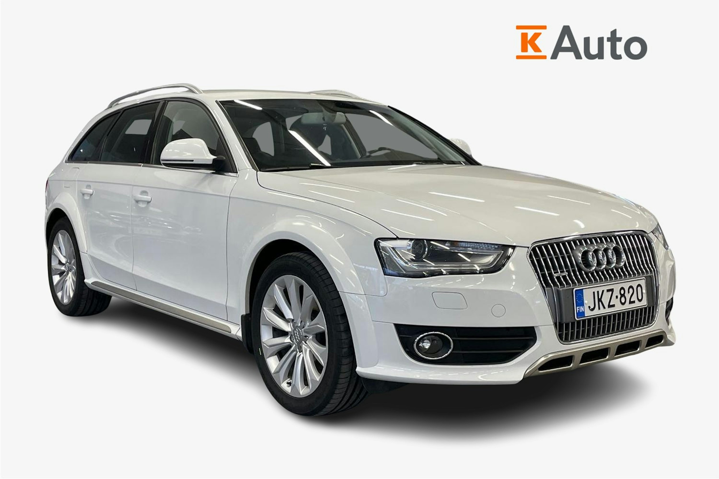 valkoinen Audi A4 allroad quattro 2016 kuva 1.