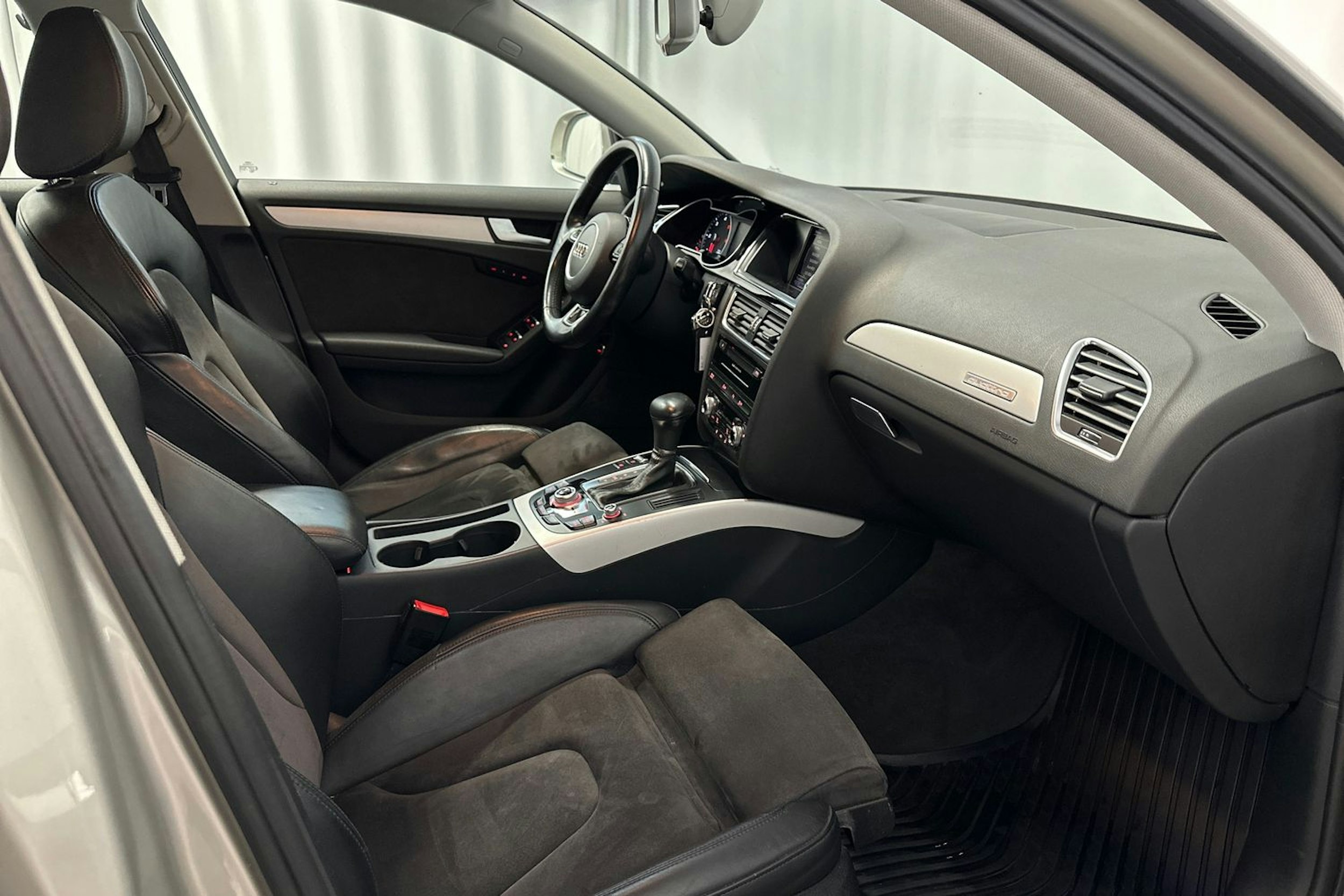 hopea Audi A4 allroad quattro 2016 kuva 15.