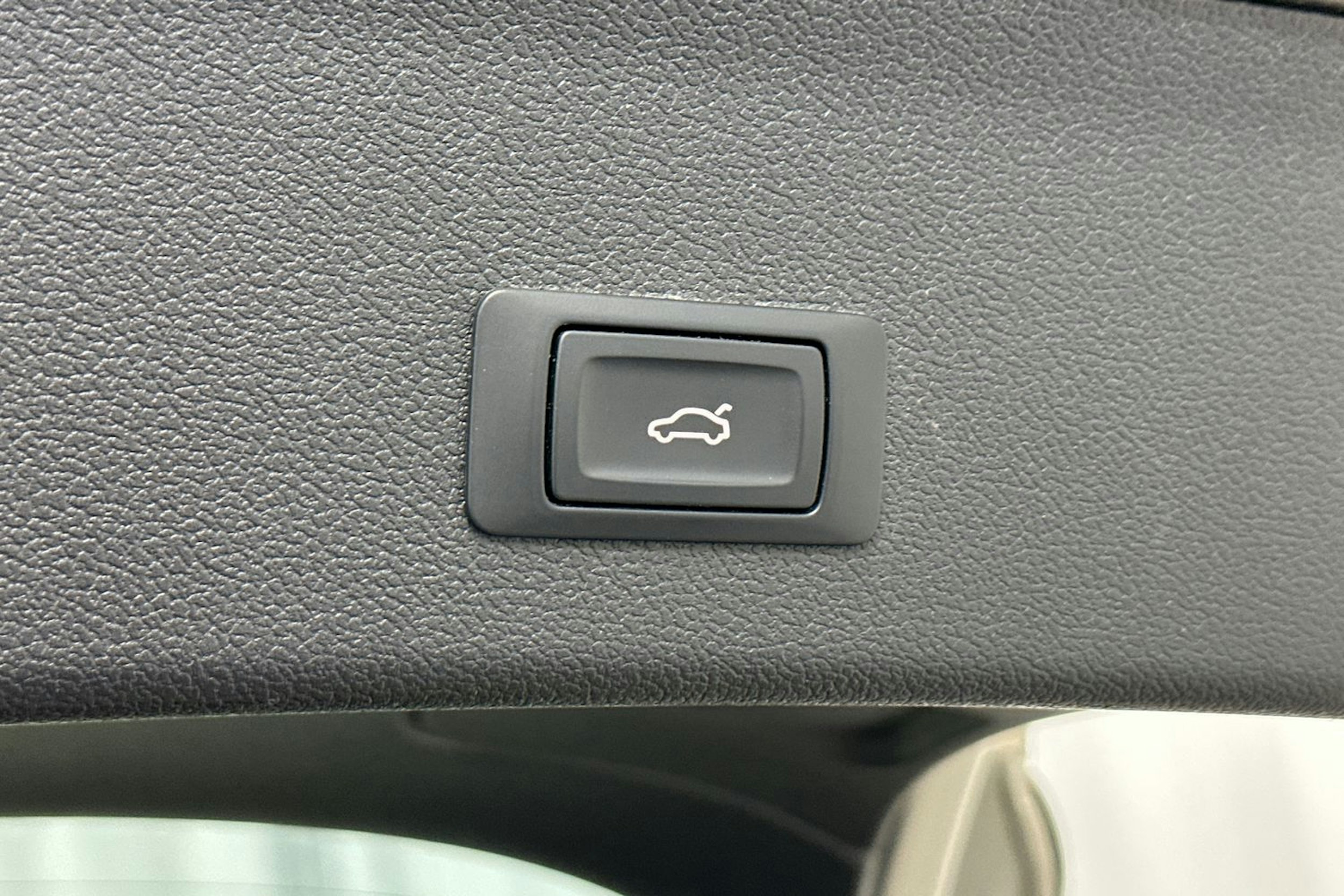 hopea Audi A4 allroad quattro 2016 kuva 18.