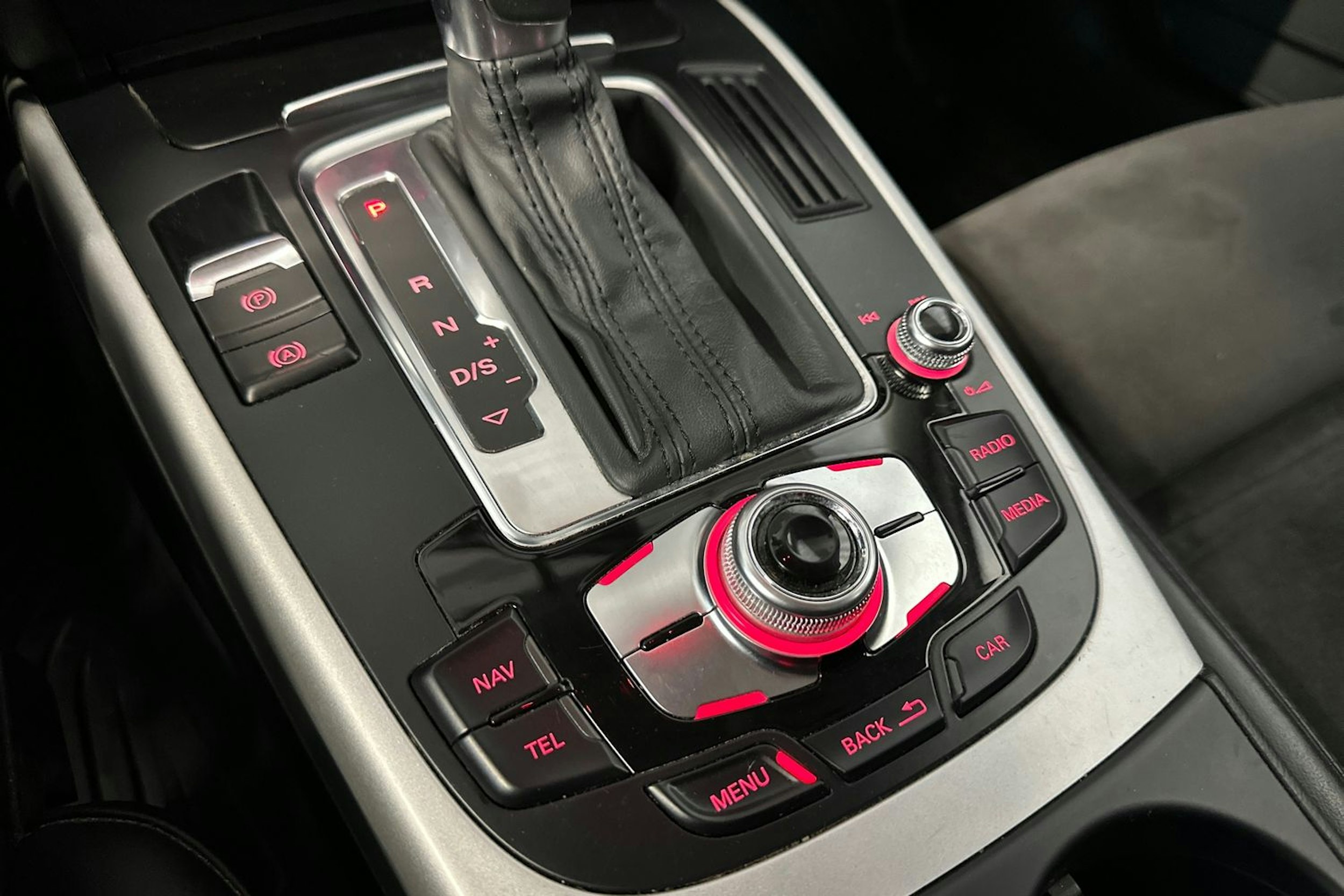 hopea Audi A4 allroad quattro 2016 kuva 26.