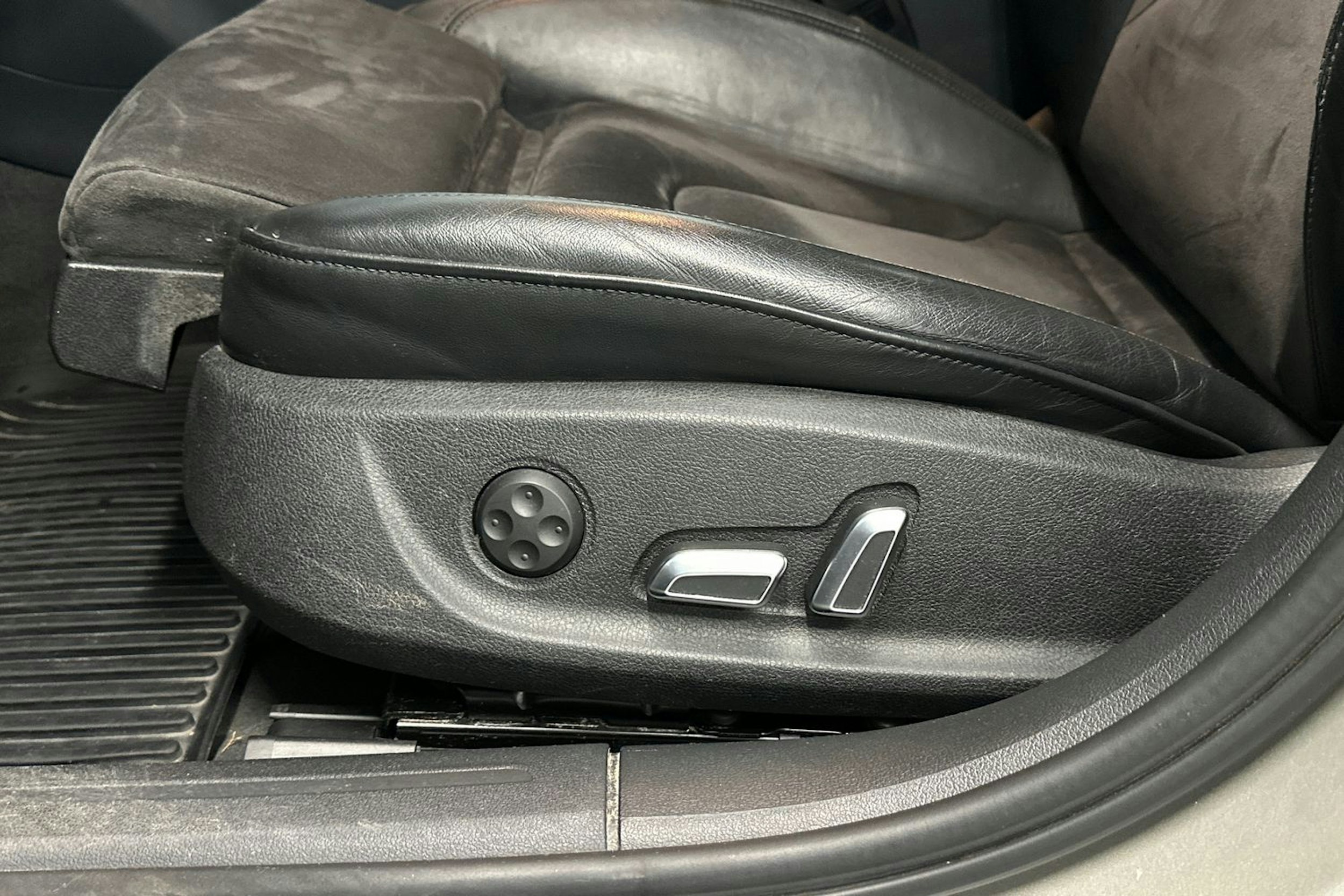 hopea Audi A4 allroad quattro 2016 kuva 33.