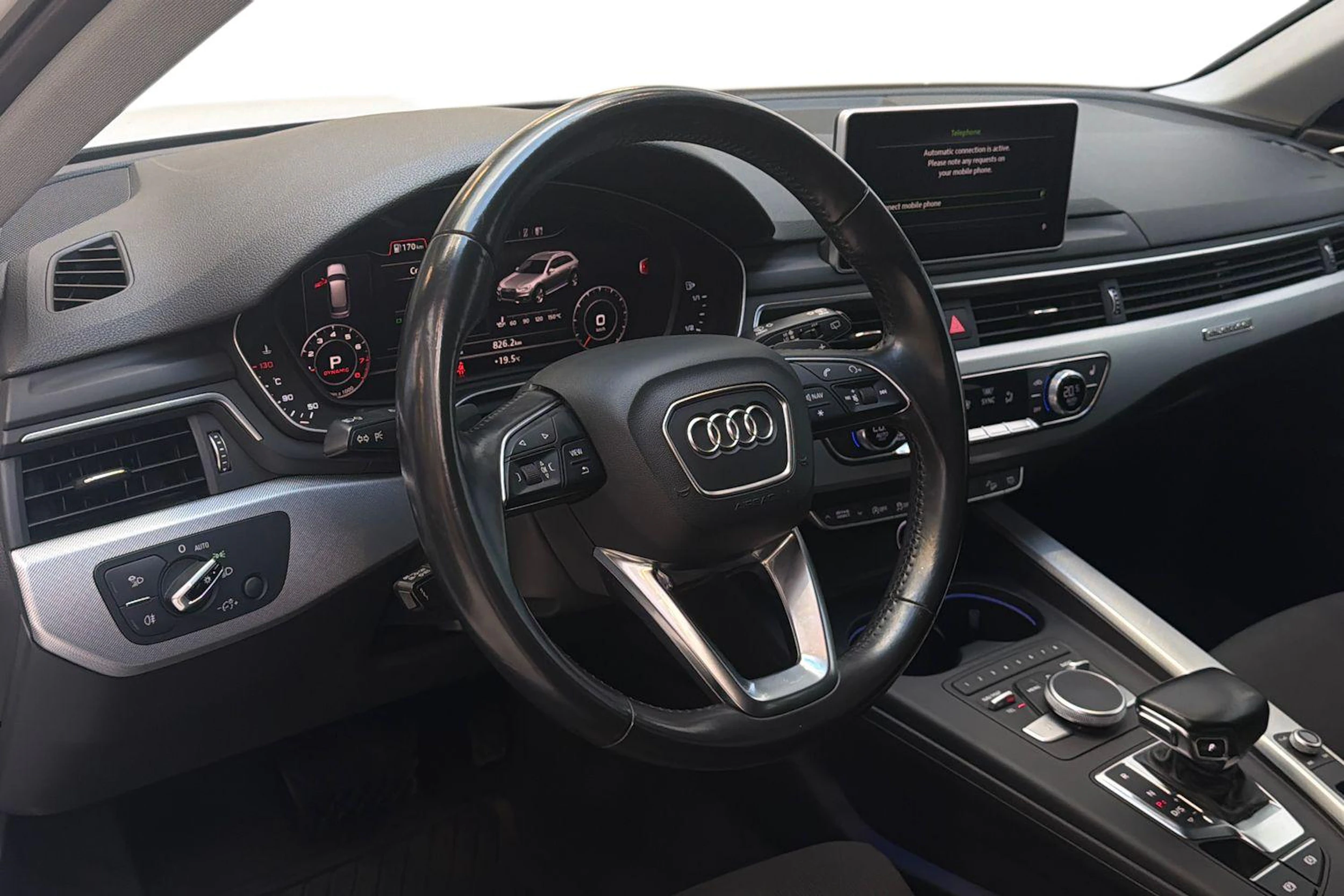 Valkoinen Audi A4 allroad quattro 2017 kuva 6.