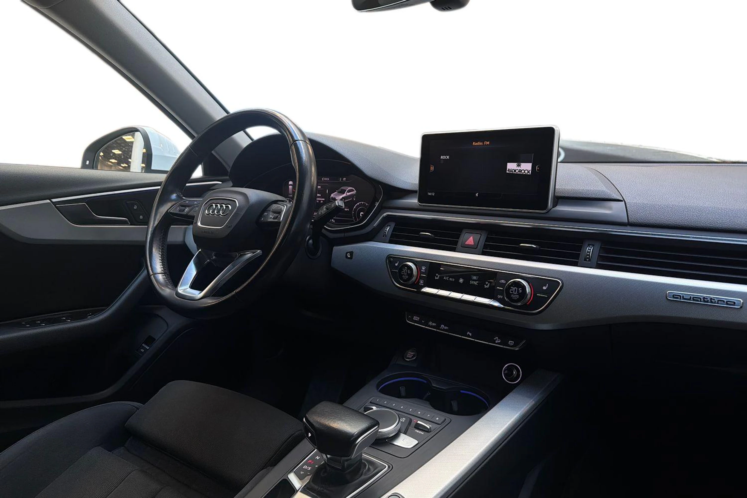 Valkoinen Audi A4 allroad quattro 2017 kuva 7.