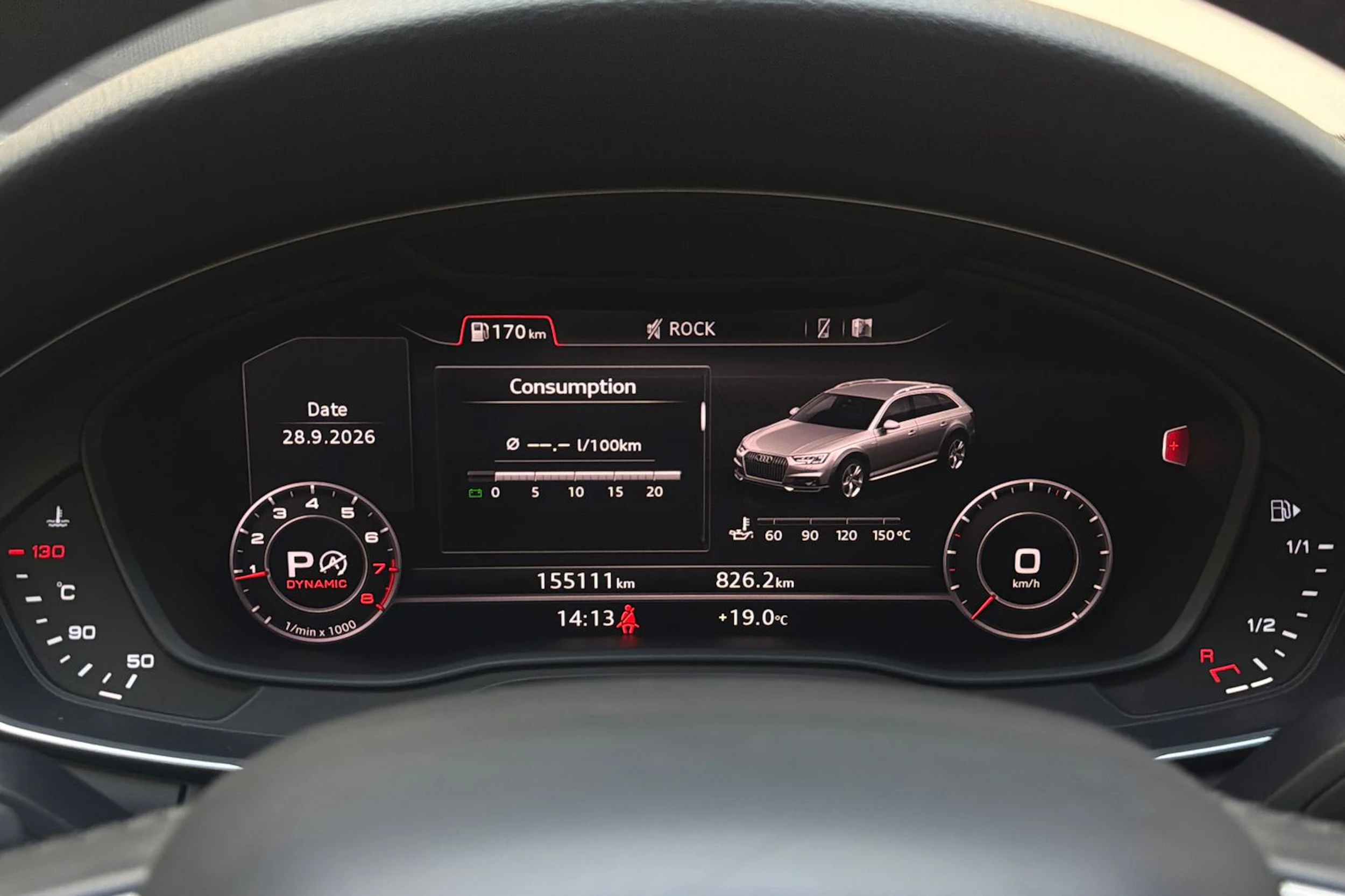 Valkoinen Audi A4 allroad quattro 2017 kuva 12.