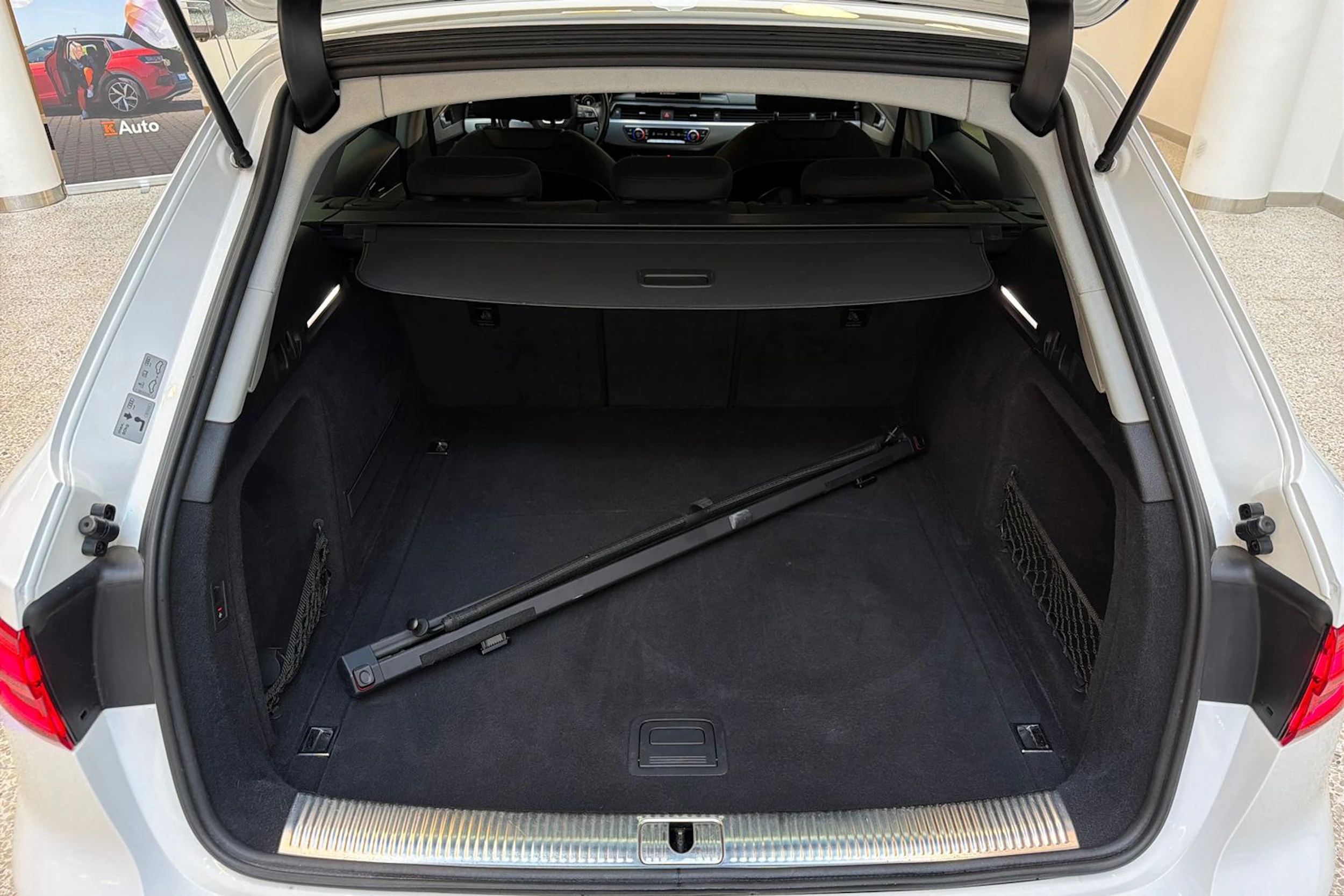 Valkoinen Audi A4 allroad quattro 2017 kuva 25.