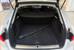 Valkoinen Audi A4 allroad quattro 2017 kuva 25.