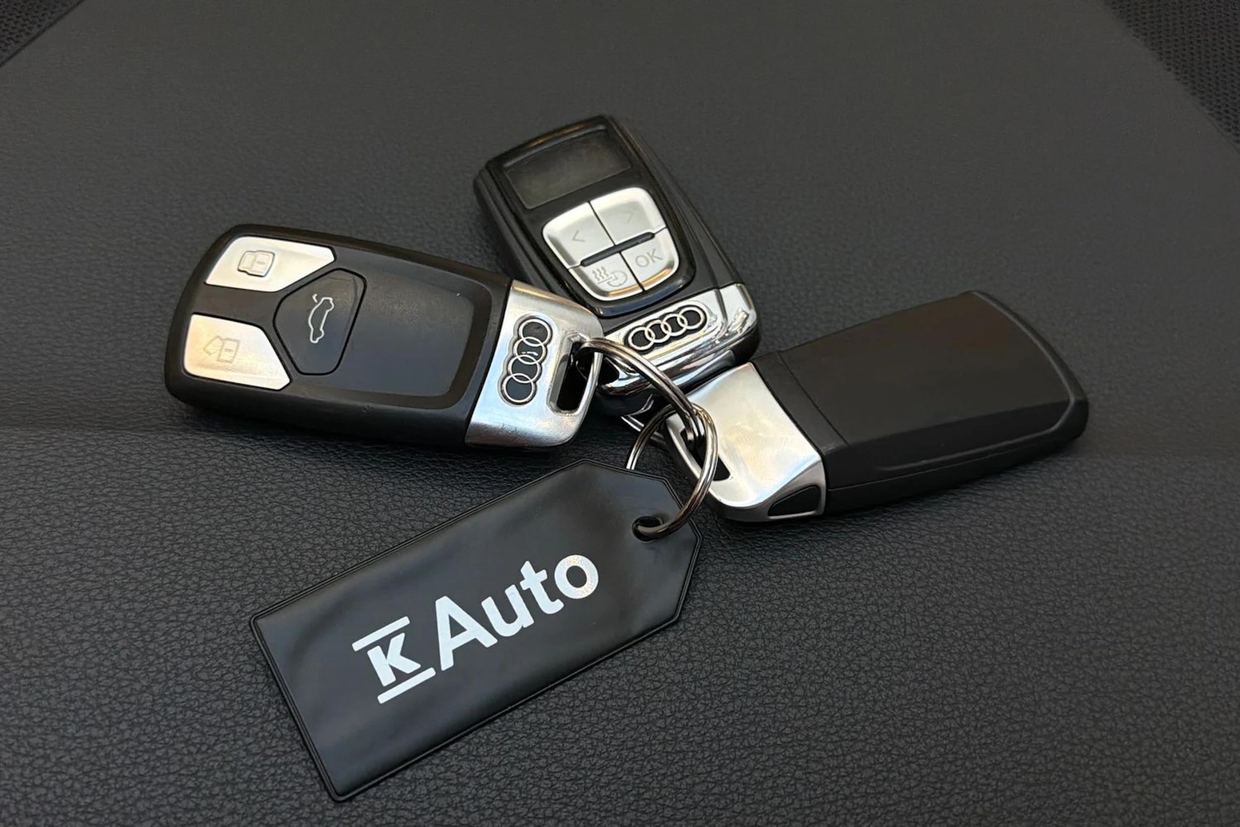 Valkoinen Audi A4 allroad quattro 2017 kuva 29.