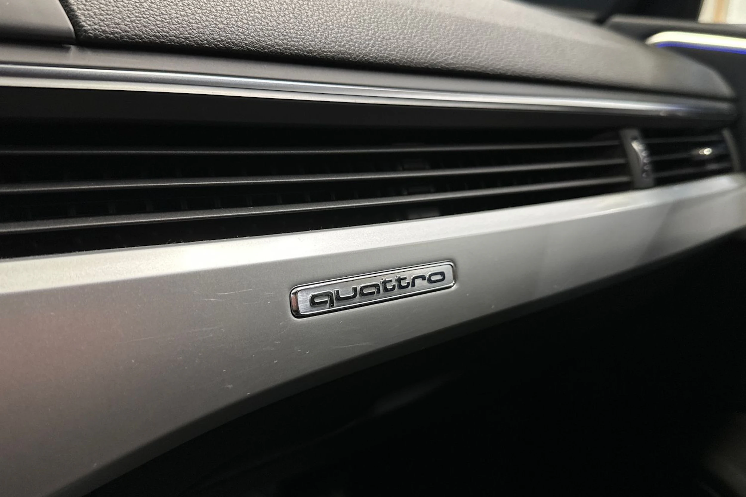 valkoinen Audi A4 allroad quattro 2016 kuva 18.