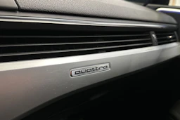 valkoinen Audi A4 allroad quattro 2016 kuva 18.