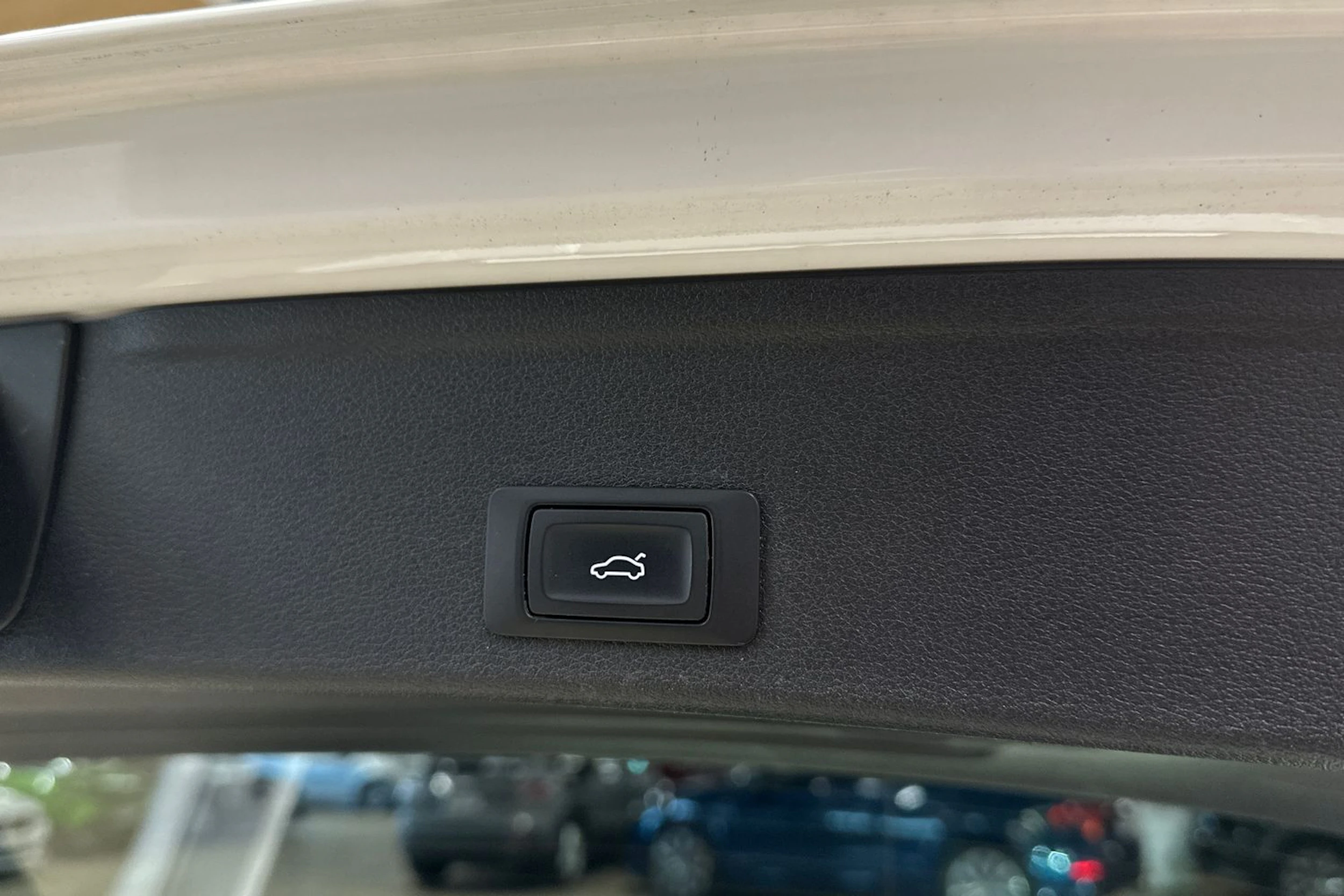 valkoinen Audi A4 allroad quattro 2016 kuva 27.