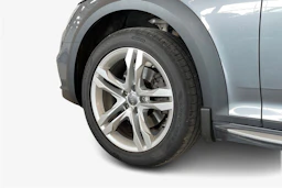 Harmaa Audi A4 allroad quattro 2017 kuva 9.