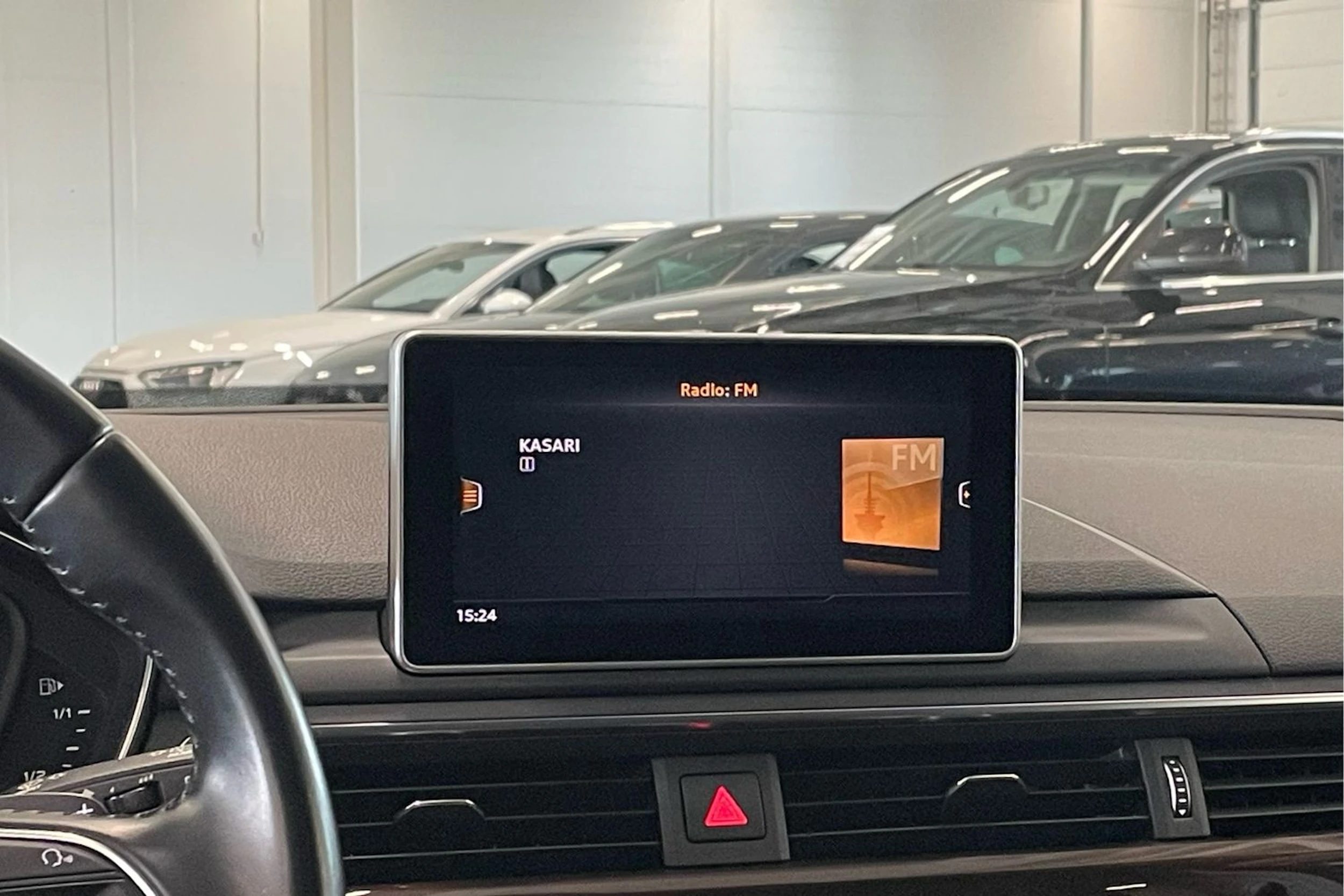 Harmaa Audi A4 allroad quattro 2017 kuva 19.