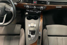 Harmaa Audi A4 allroad quattro 2017 kuva 26.