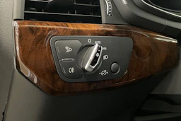 Harmaa Audi A4 allroad quattro 2017 kuva 27.