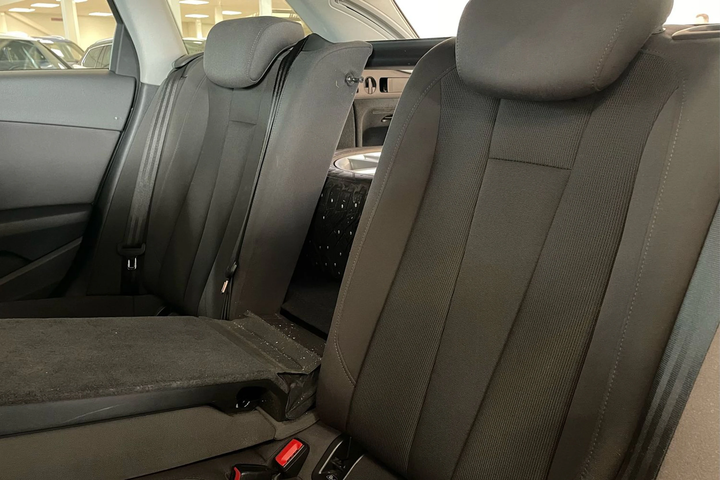 Harmaa Audi A4 allroad quattro 2017 kuva 29.