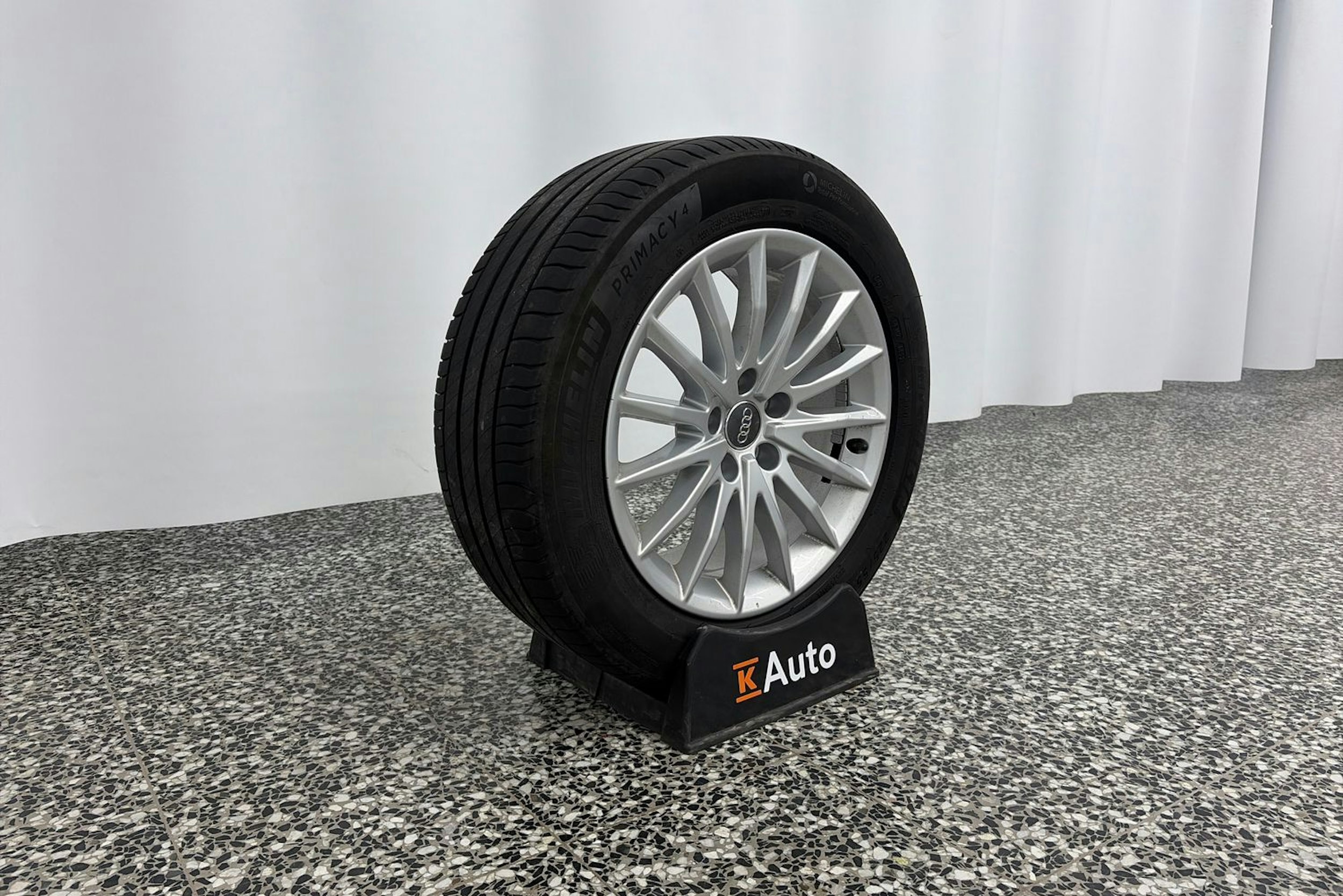 Hopea Audi A4 allroad quattro 2017 kuva 13.