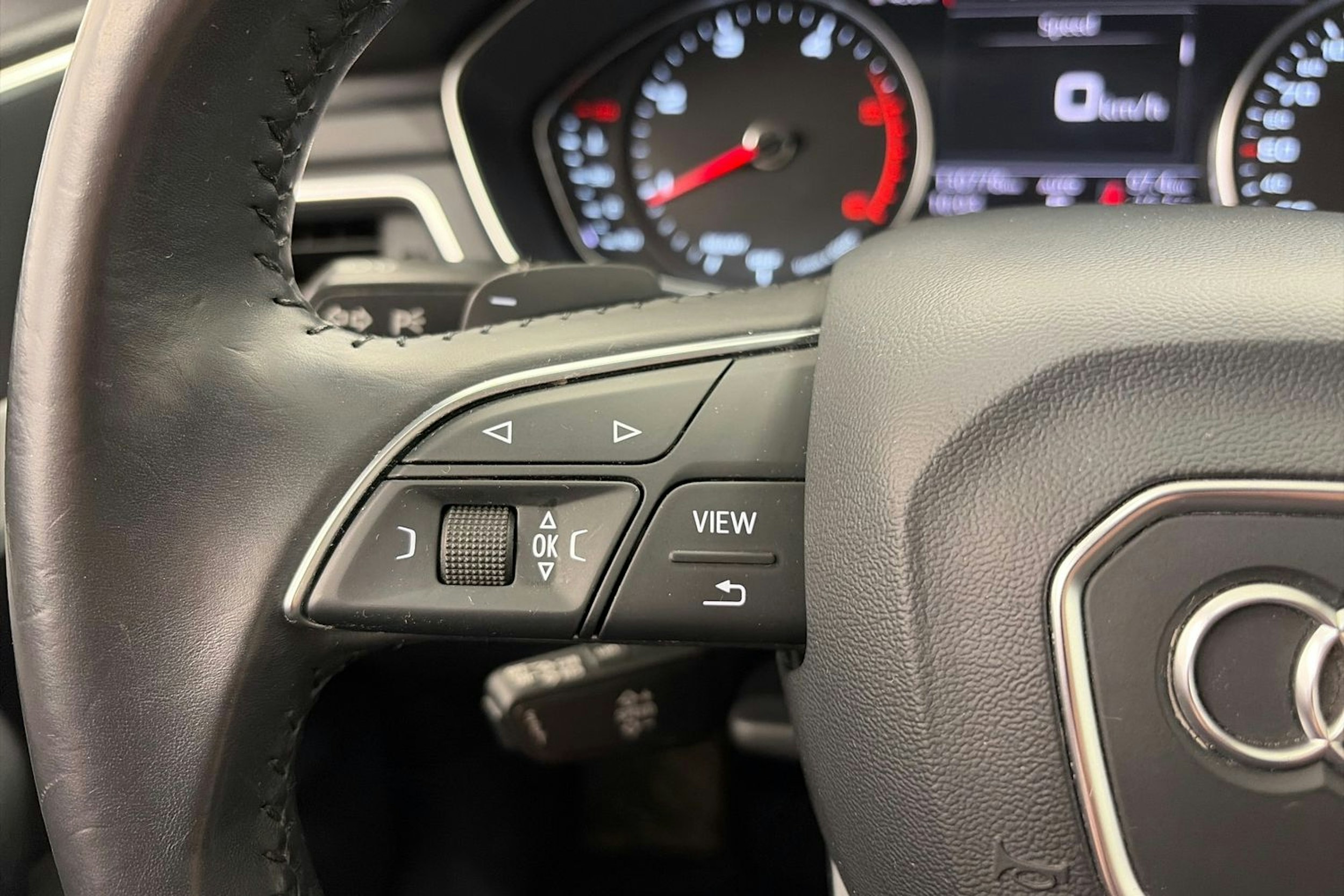 Hopea Audi A4 allroad quattro 2017 kuva 19.