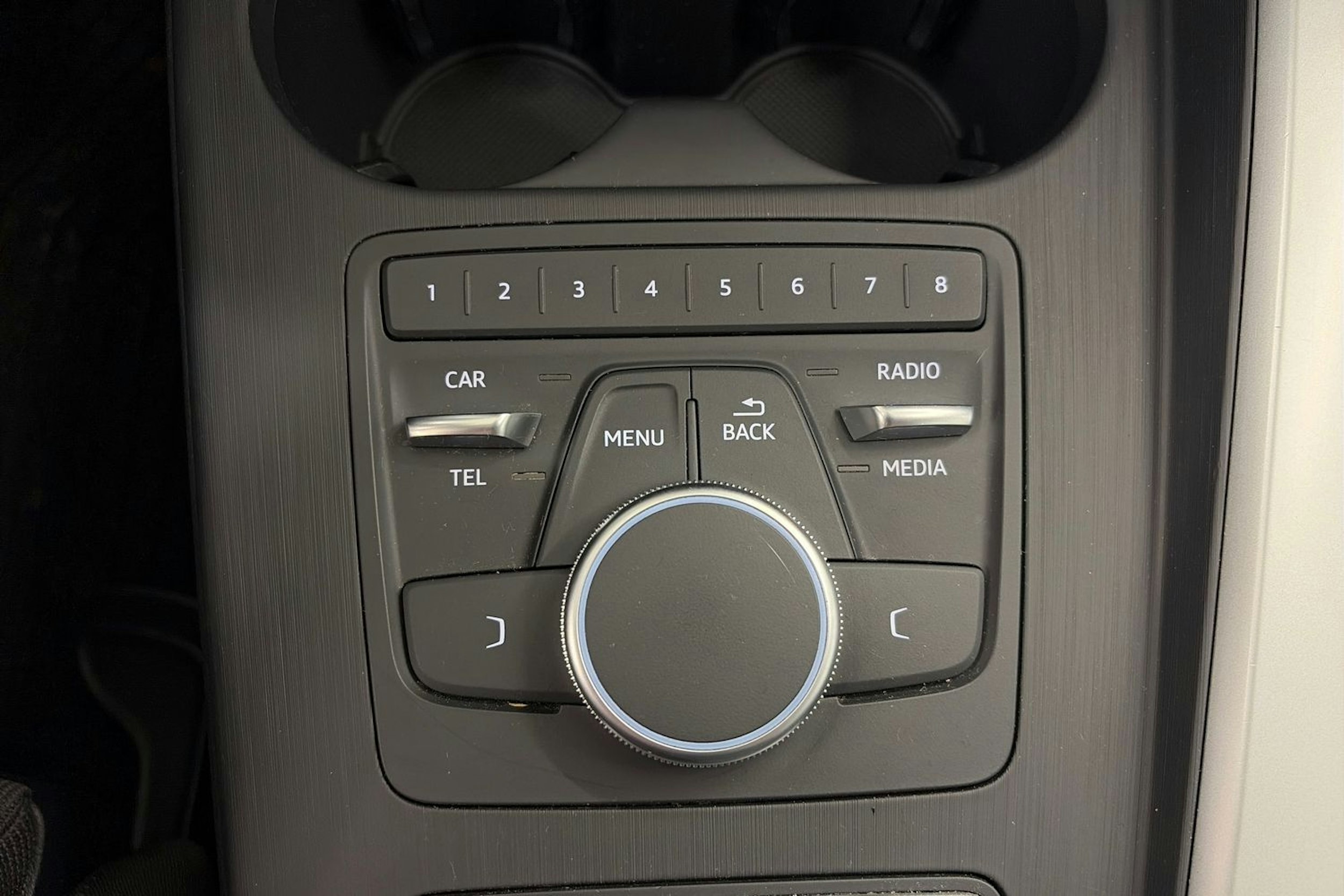 Hopea Audi A4 allroad quattro 2017 kuva 28.