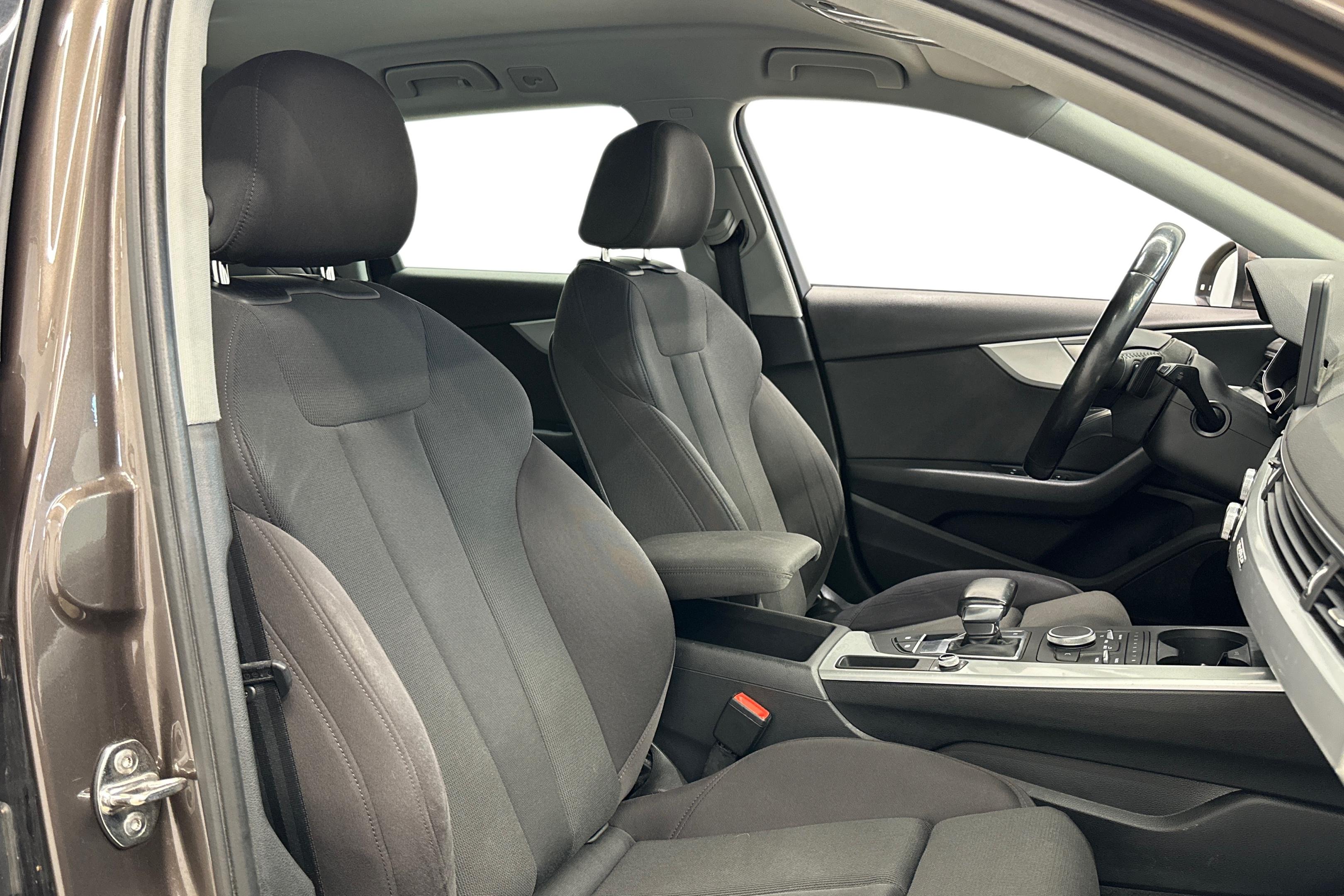 Audi A4 Allroad 2017, kuva 7/27