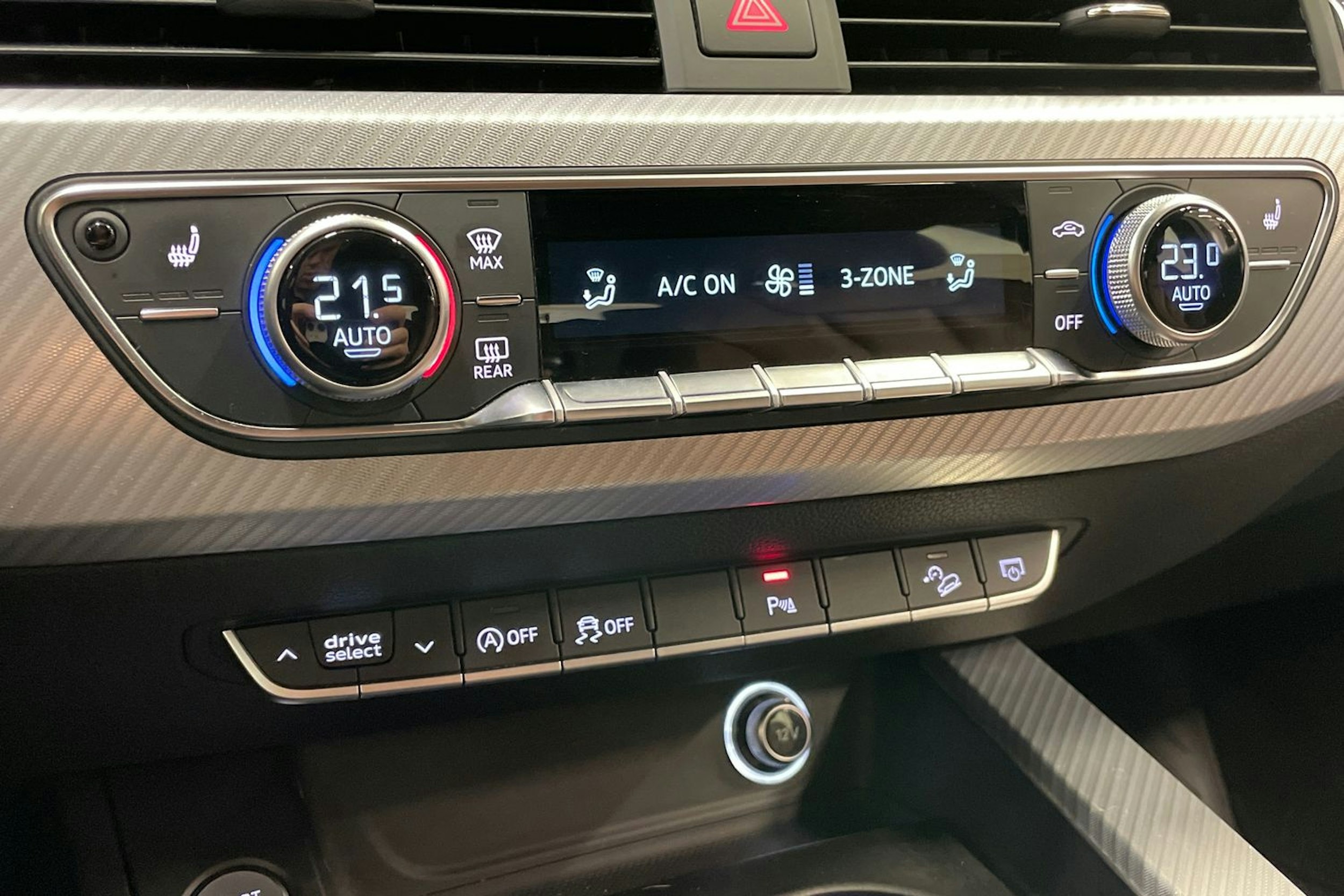 sininen Audi A4 allroad quattro 2017 kuva 25.