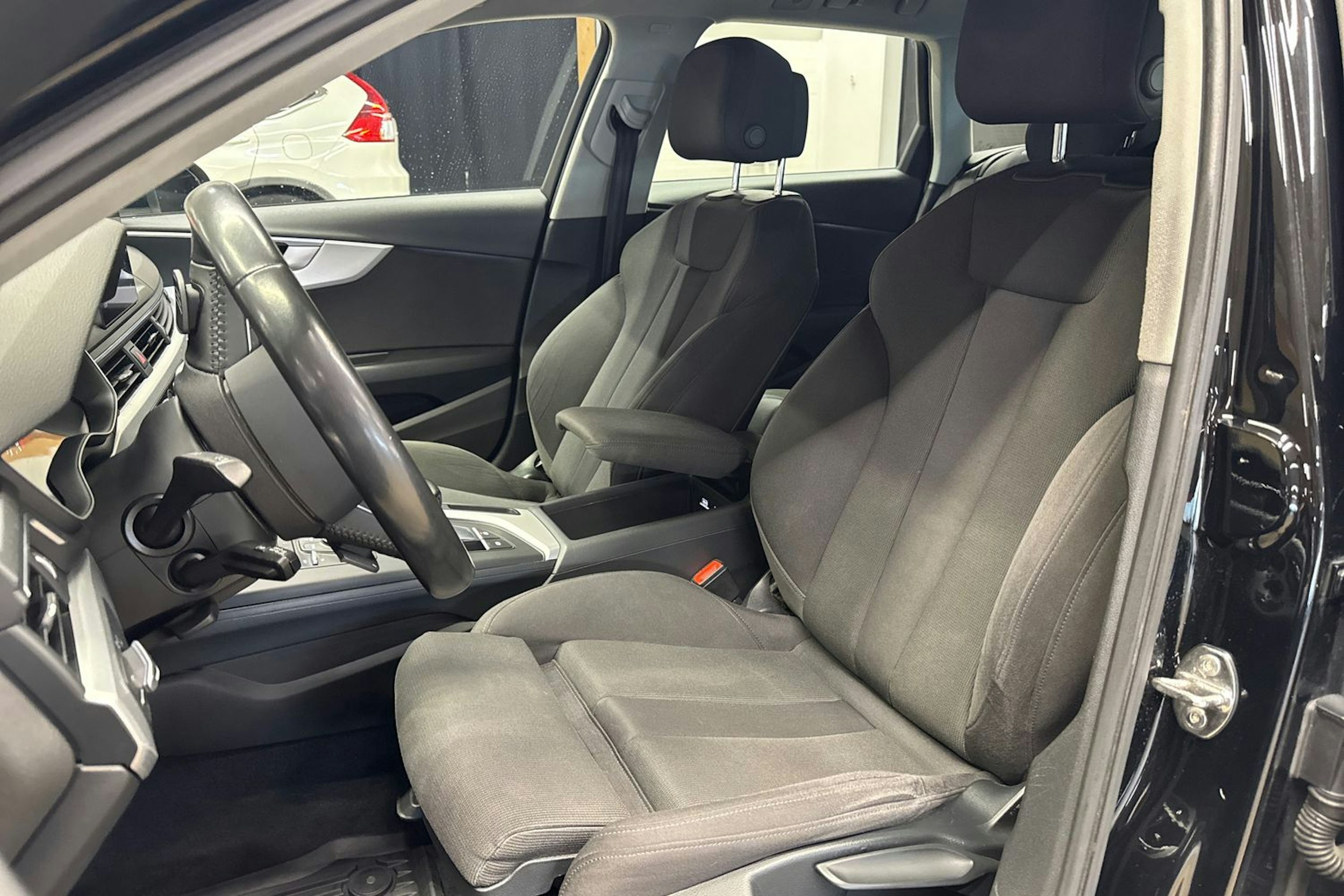 musta Audi A4 allroad quattro 2017 kuva 11.