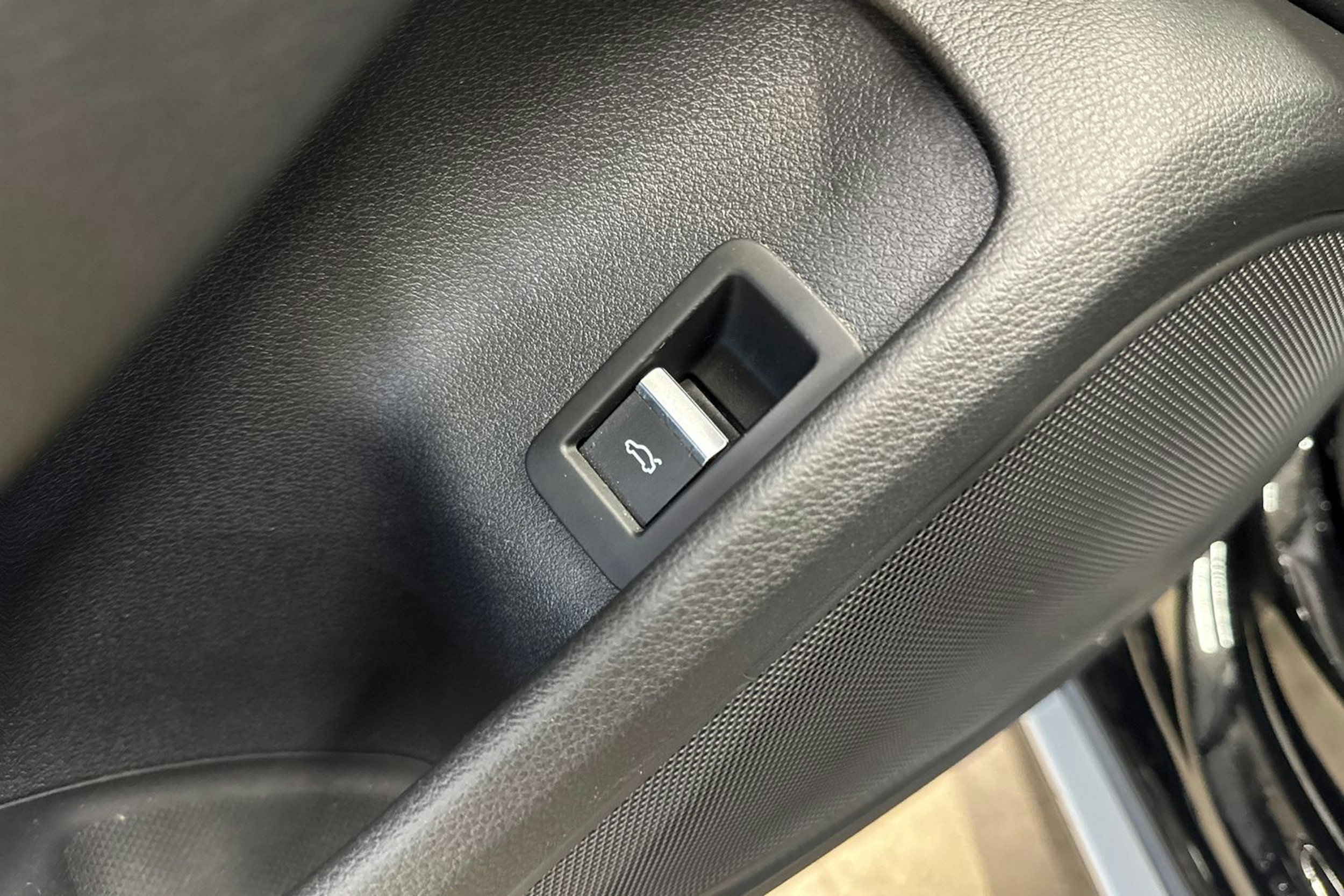 musta Audi A4 allroad quattro 2017 kuva 14.