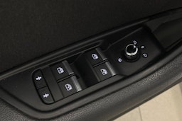 Valkoinen Audi A4 allroad quattro 2017 kuva 14.