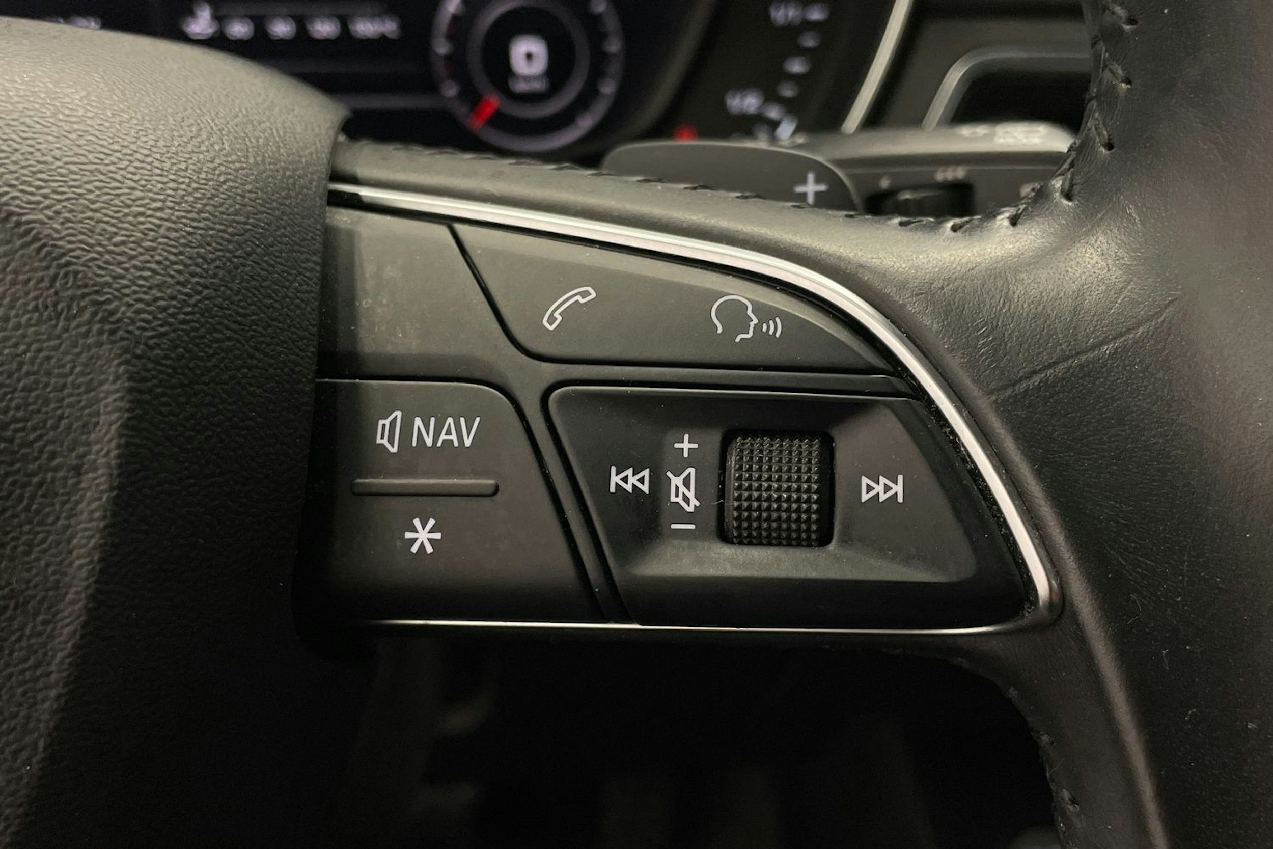 Valkoinen Audi A4 allroad quattro 2017 kuva 18.