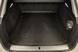 Valkoinen Audi A4 allroad quattro 2017 kuva 26.