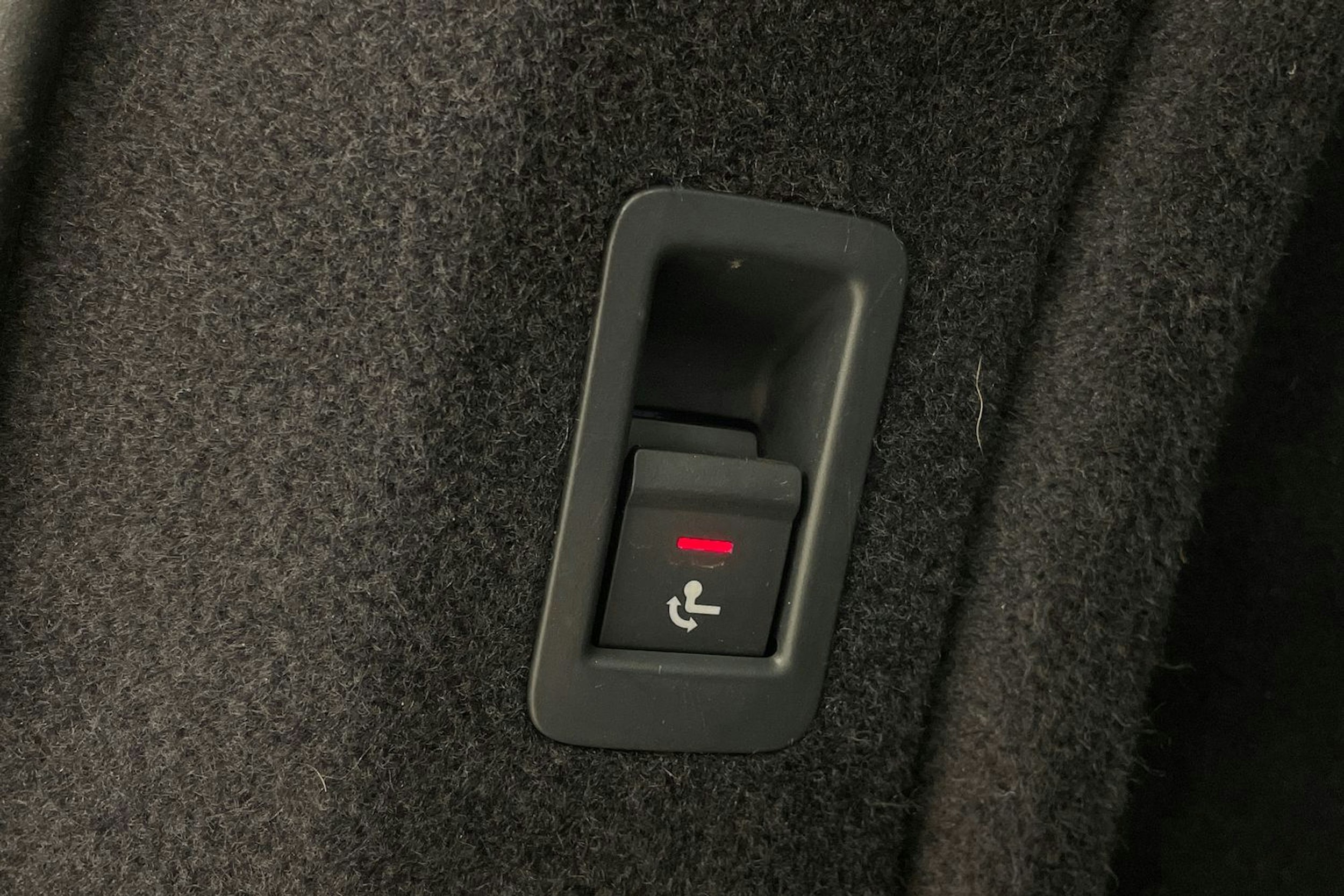 Valkoinen Audi A4 allroad quattro 2017 kuva 27.