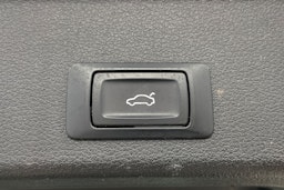 Valkoinen Audi A4 allroad quattro 2017 kuva 28.