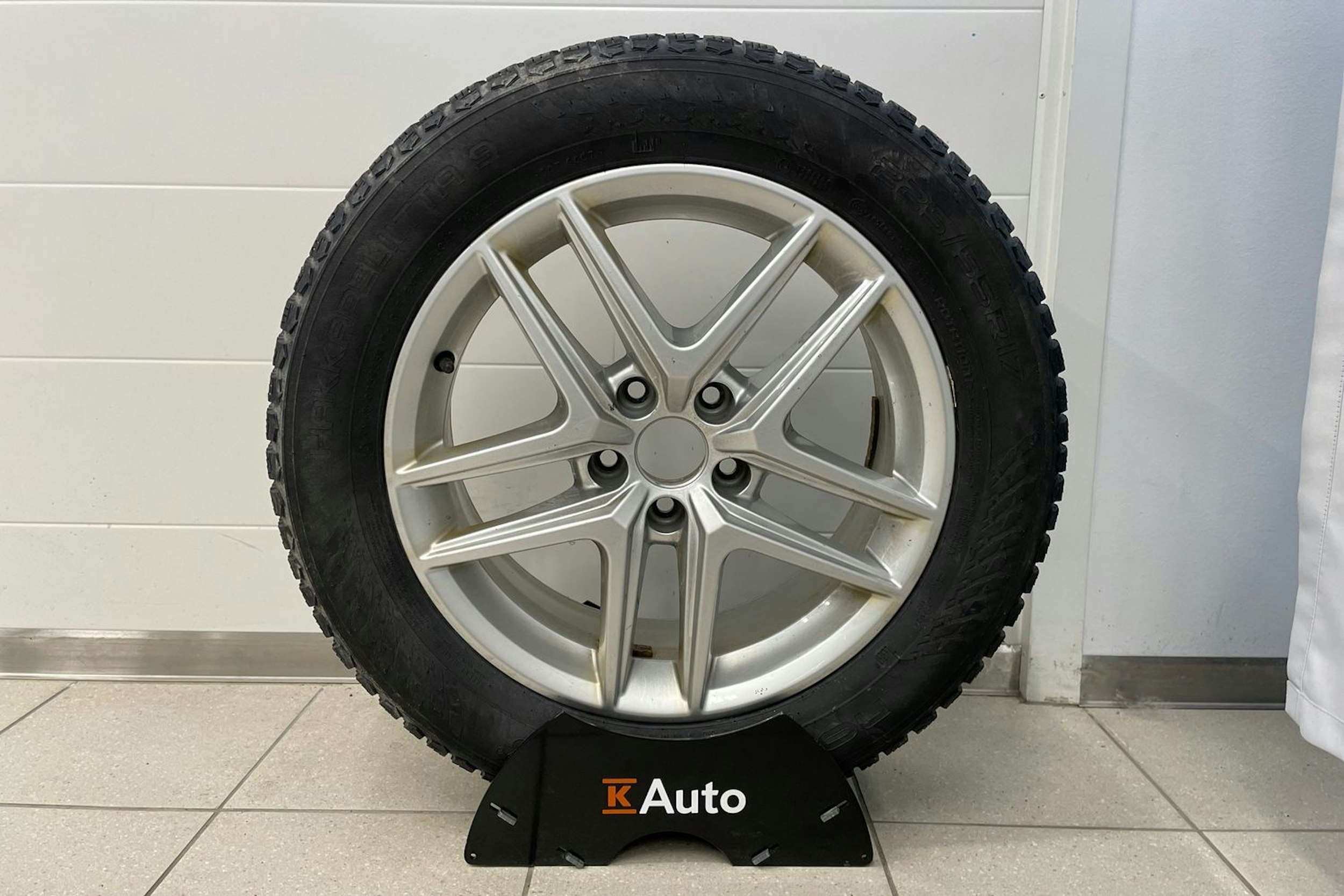 Valkoinen Audi A4 allroad quattro 2017 kuva 29.