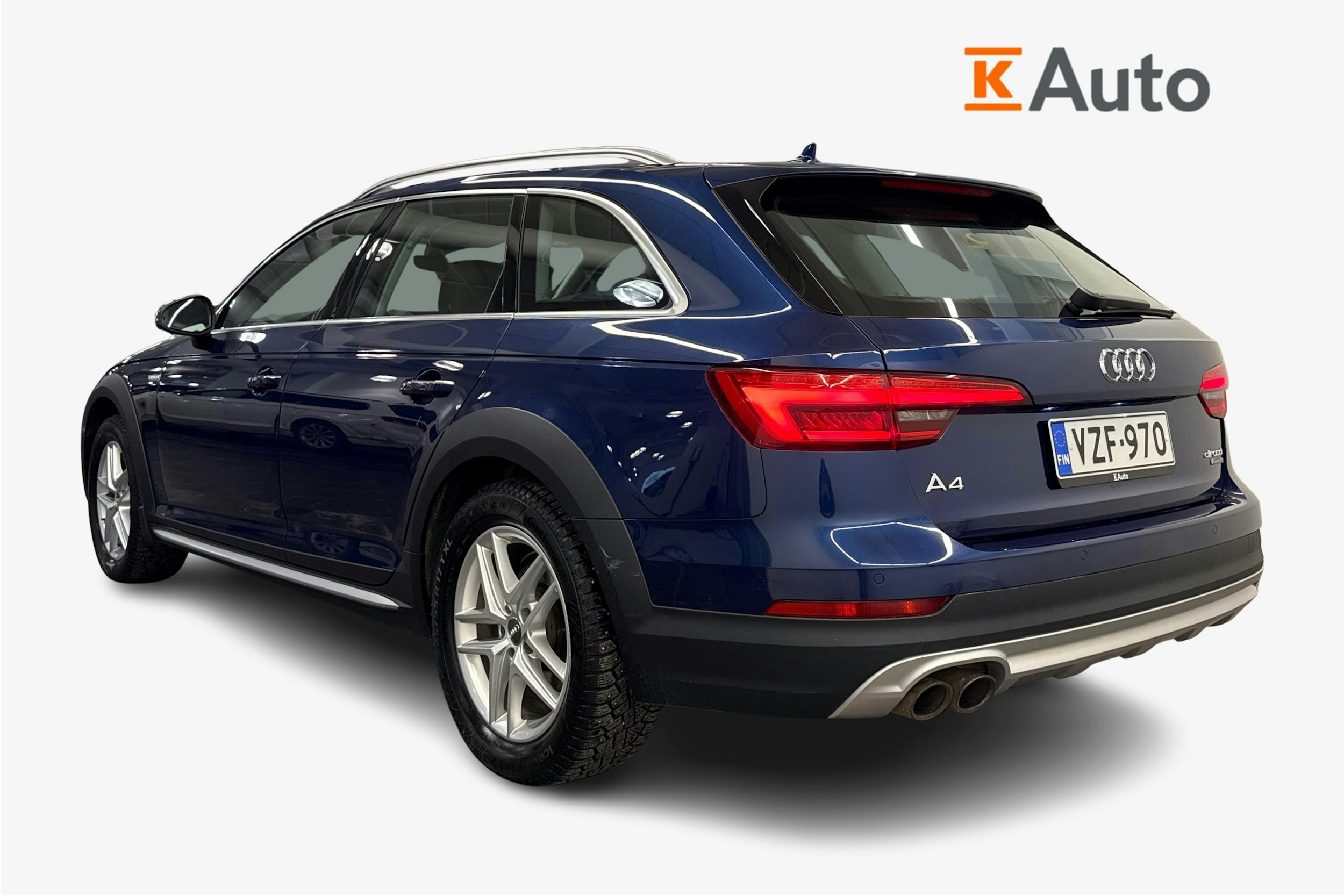 Sininen Audi A4 allroad quattro 2017 kuva 2.
