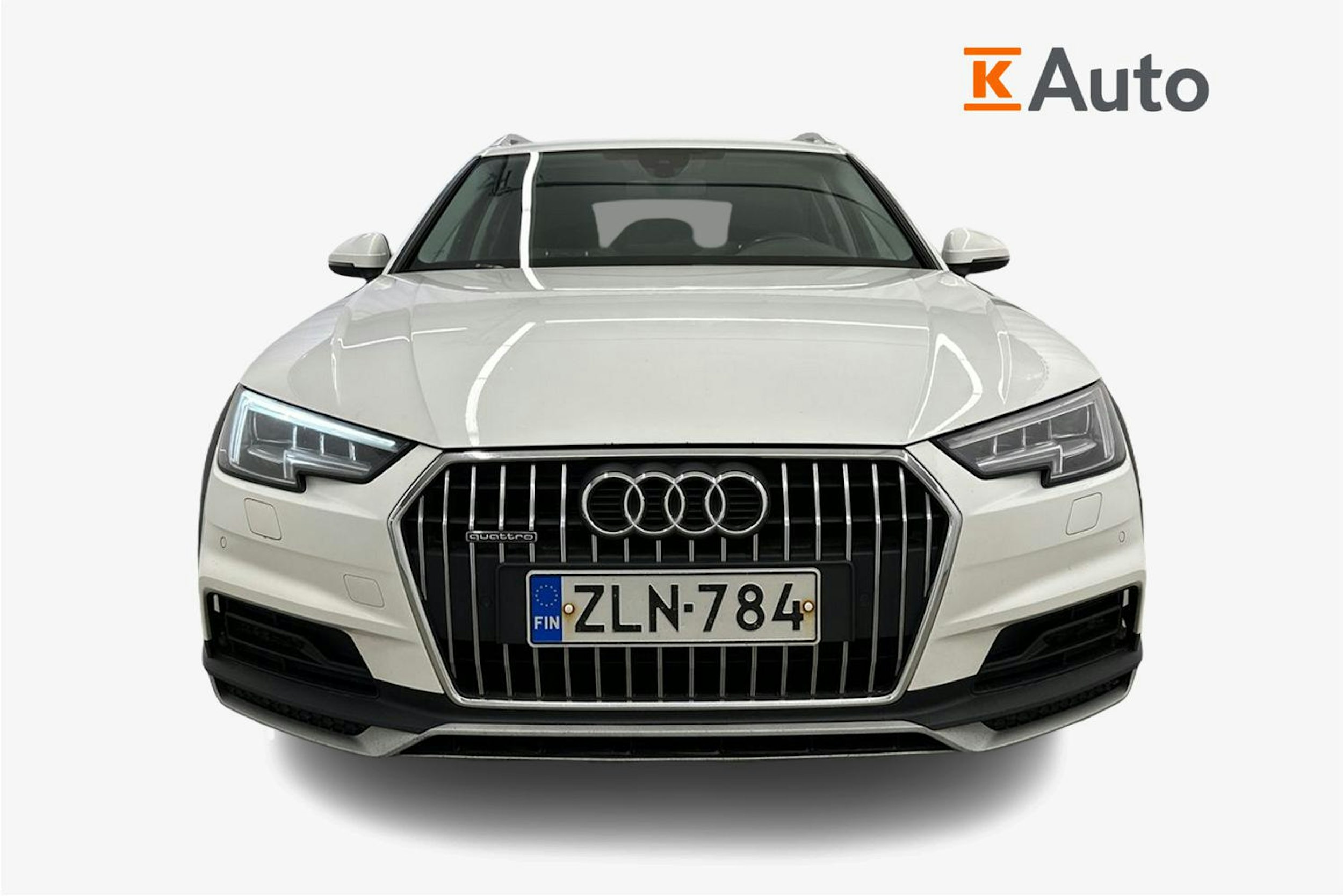 Valkoinen Audi A4 allroad quattro 2017 kuva 5.