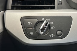 Valkoinen Audi A4 allroad quattro 2017 kuva 14.