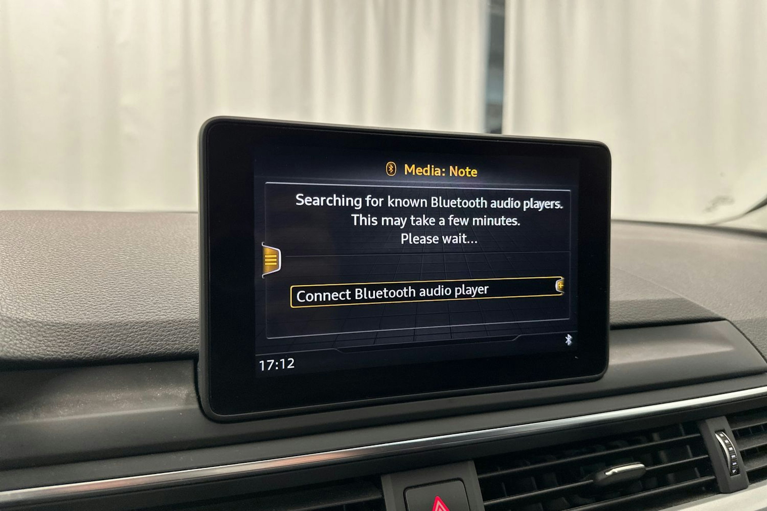 Valkoinen Audi A4 allroad quattro 2017 kuva 20.