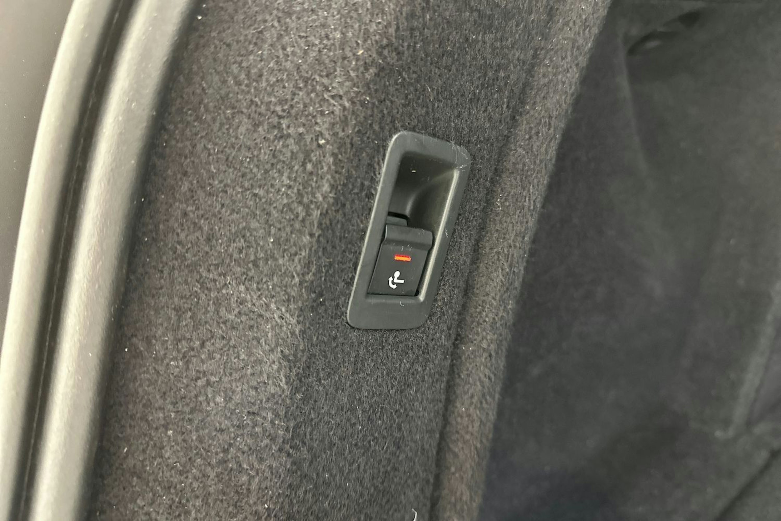 Valkoinen Audi A4 allroad quattro 2017 kuva 27.