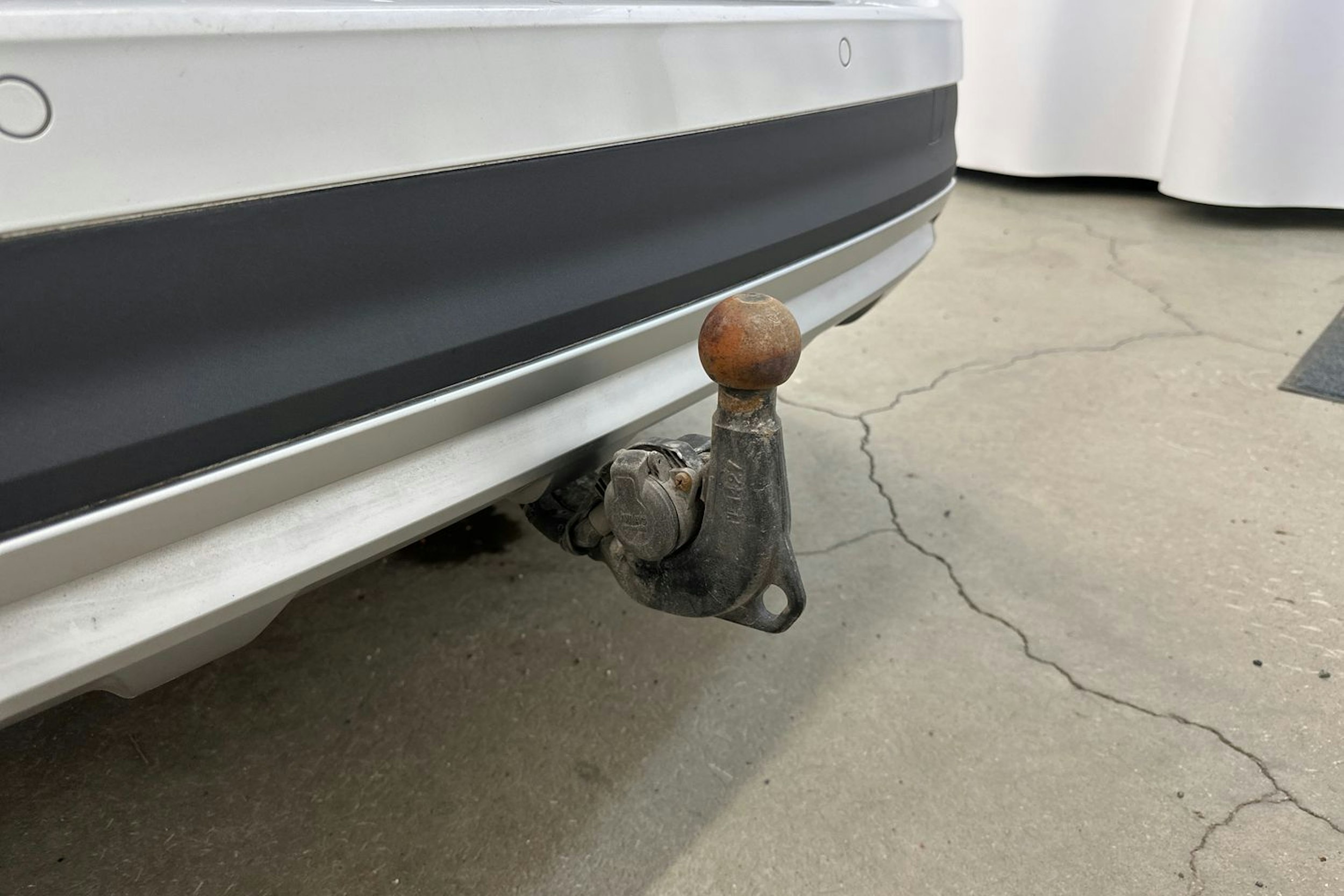 Valkoinen Audi A4 allroad quattro 2017 kuva 29.