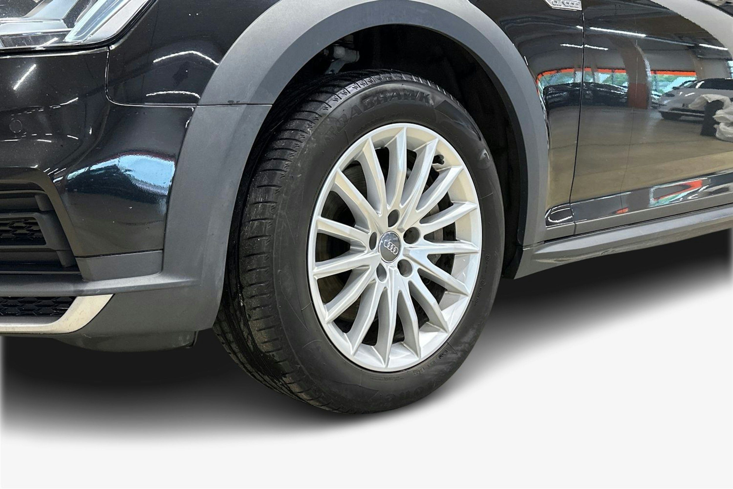 musta Audi A4 allroad quattro 2017 kuva 11.