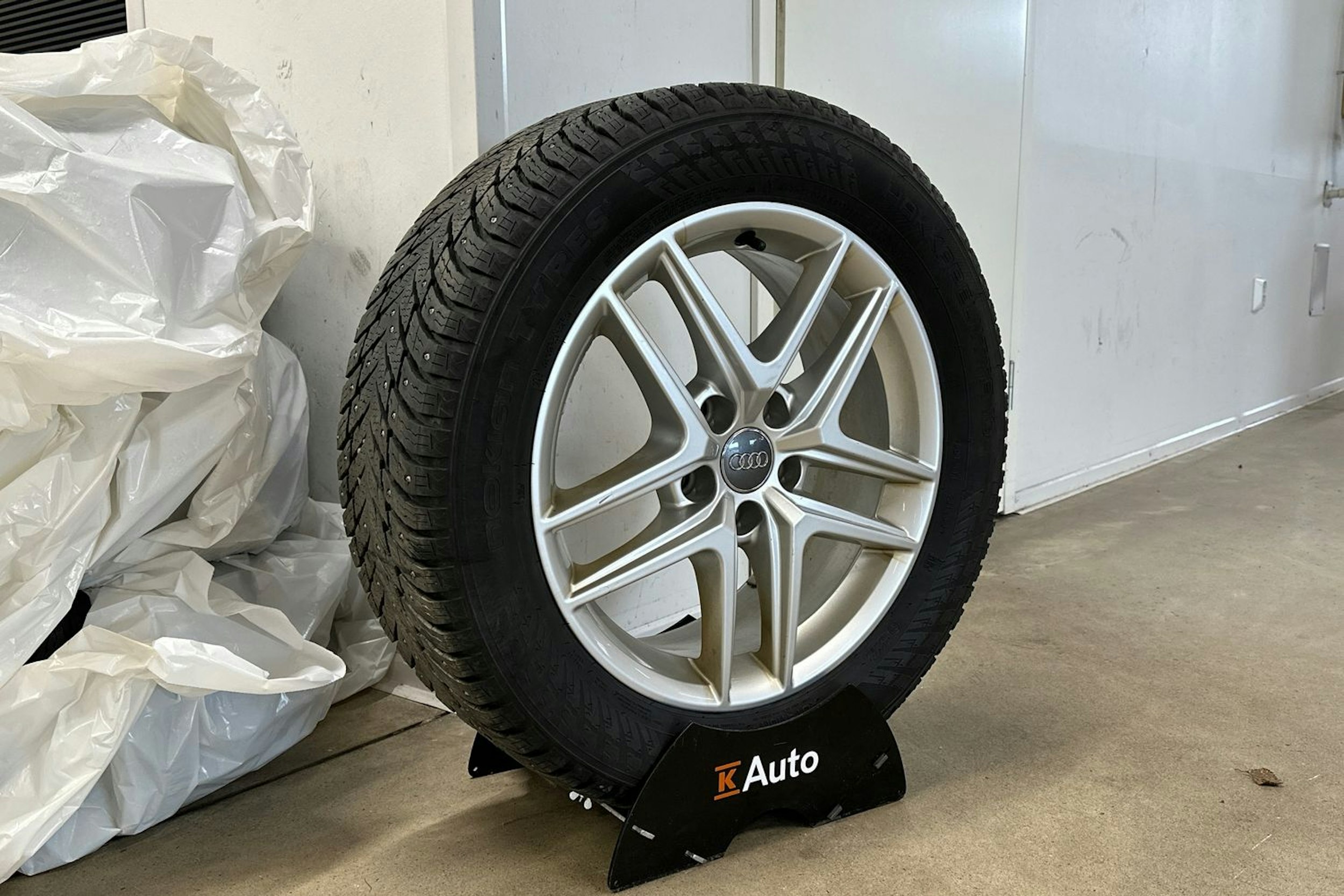 musta Audi A4 allroad quattro 2017 kuva 13.