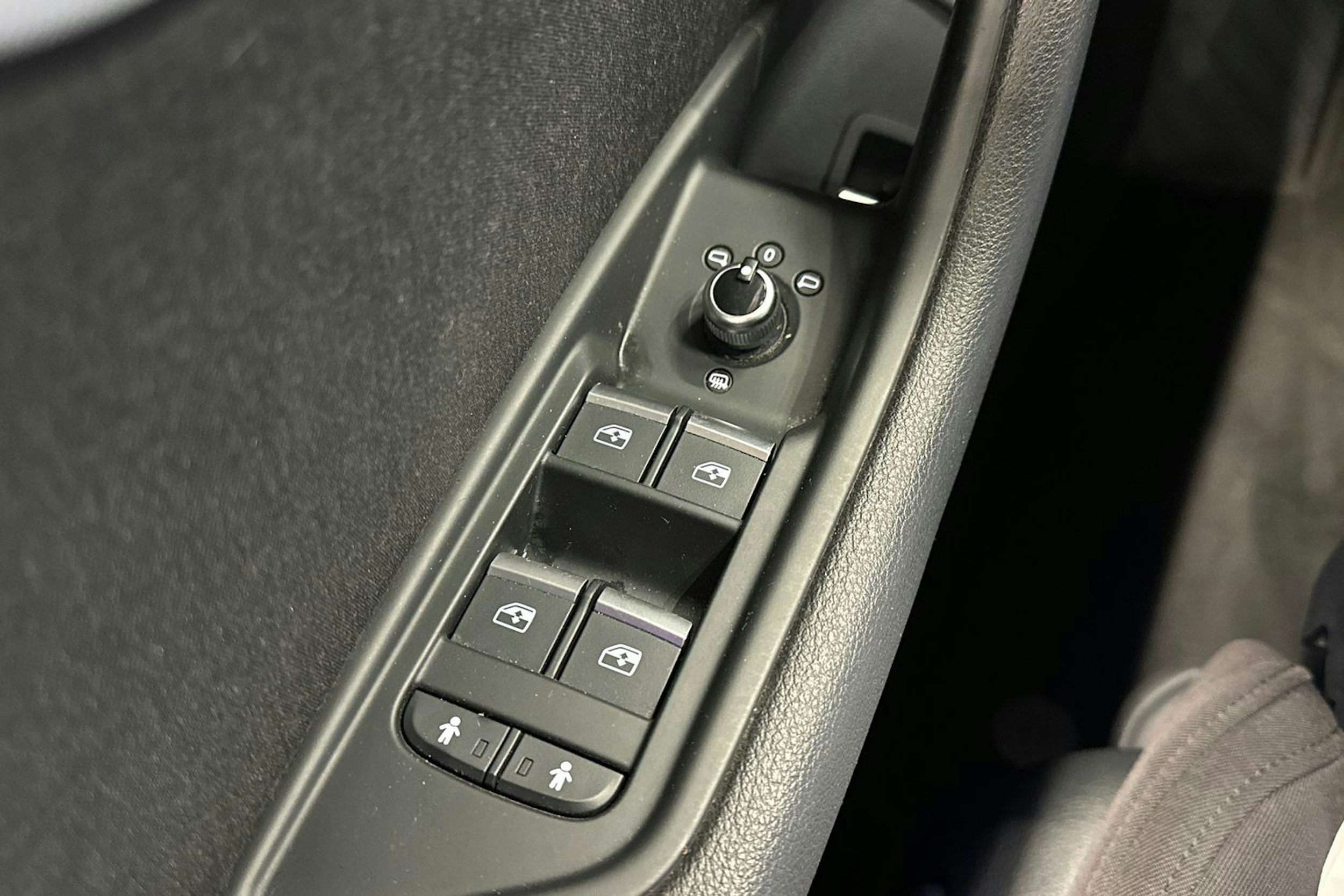 musta Audi A4 allroad quattro 2017 kuva 30.