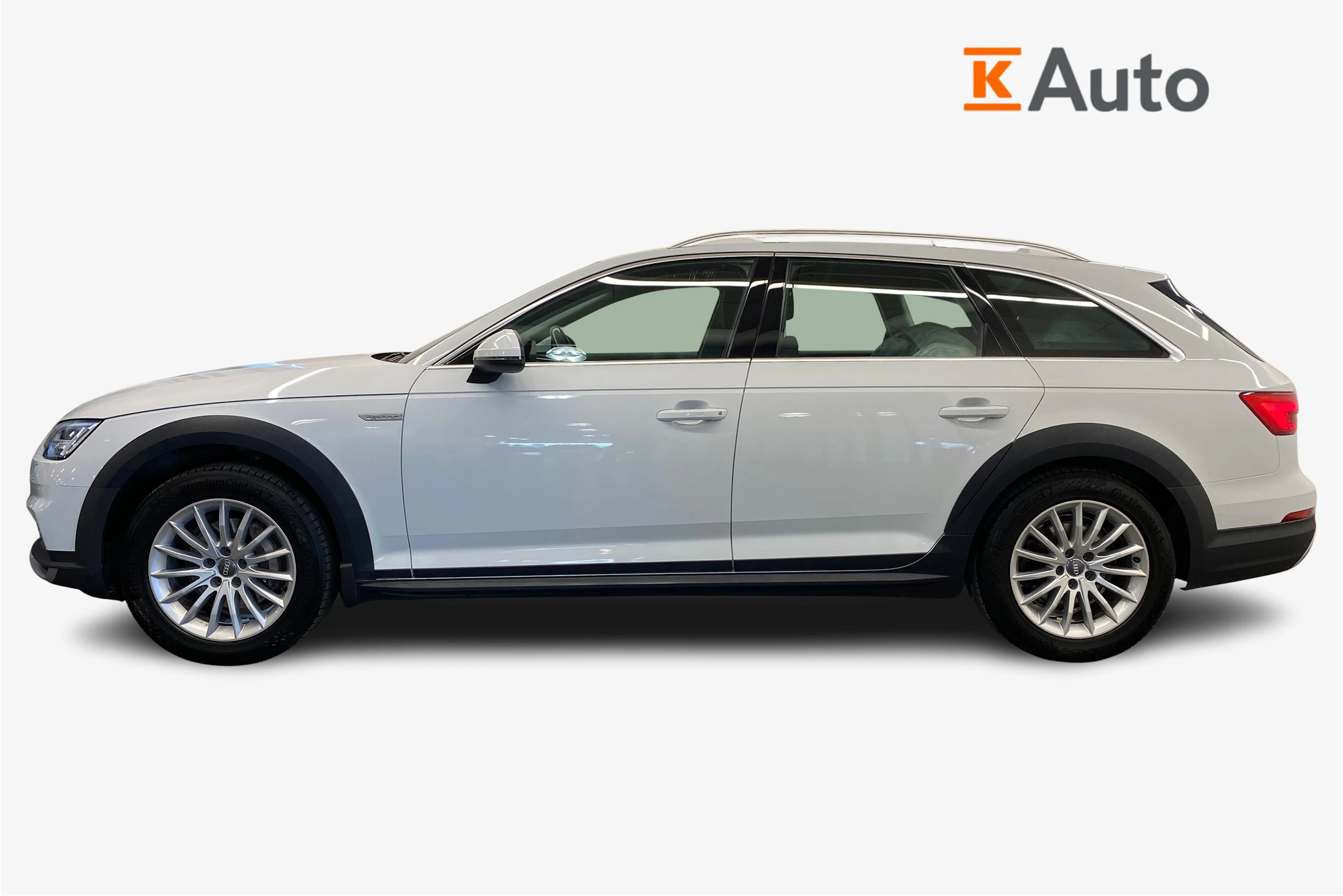 Valkoinen Audi A4 allroad quattro 2018 kuva 5.
