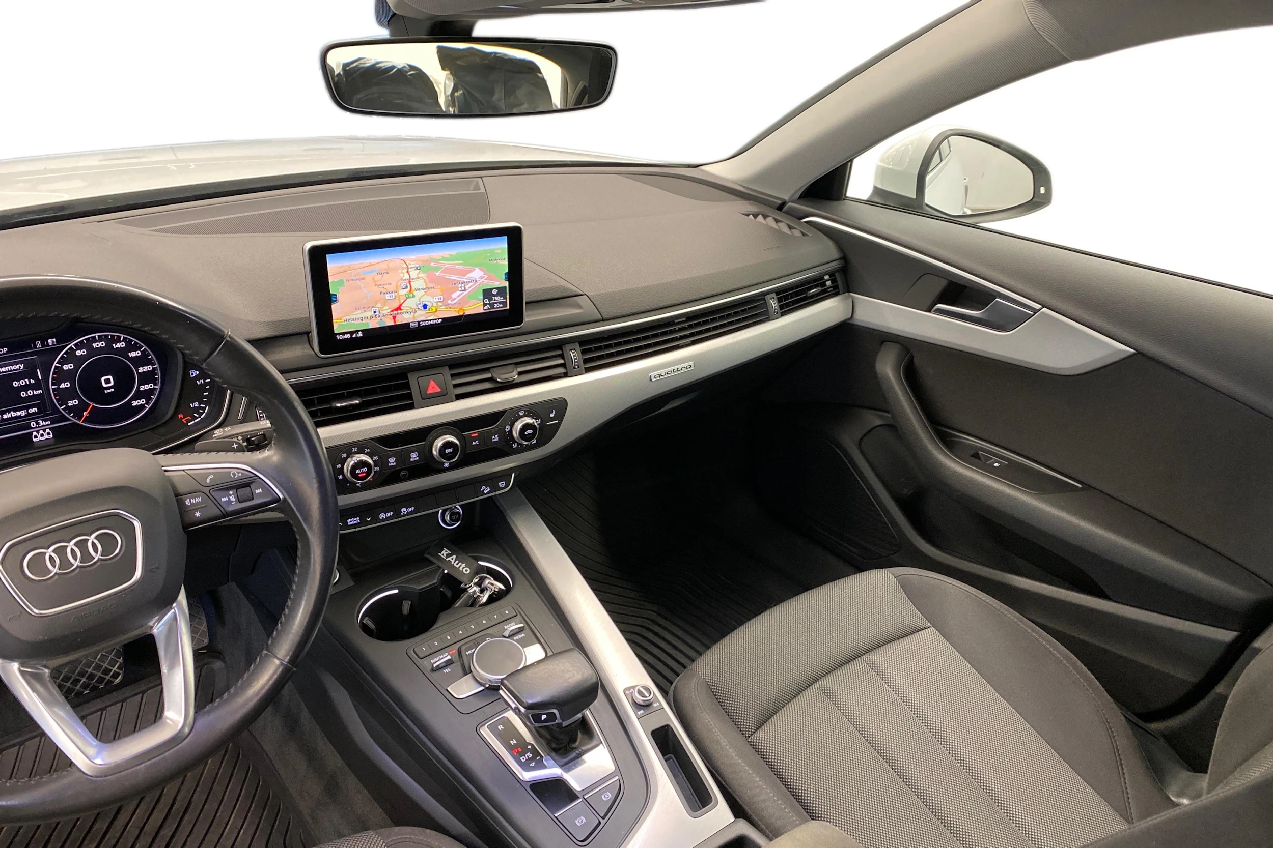 Valkoinen Audi A4 allroad quattro 2018 kuva 7.
