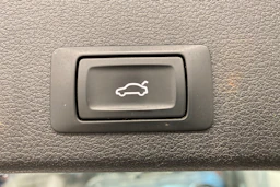 Valkoinen Audi A4 allroad quattro 2018 kuva 21.