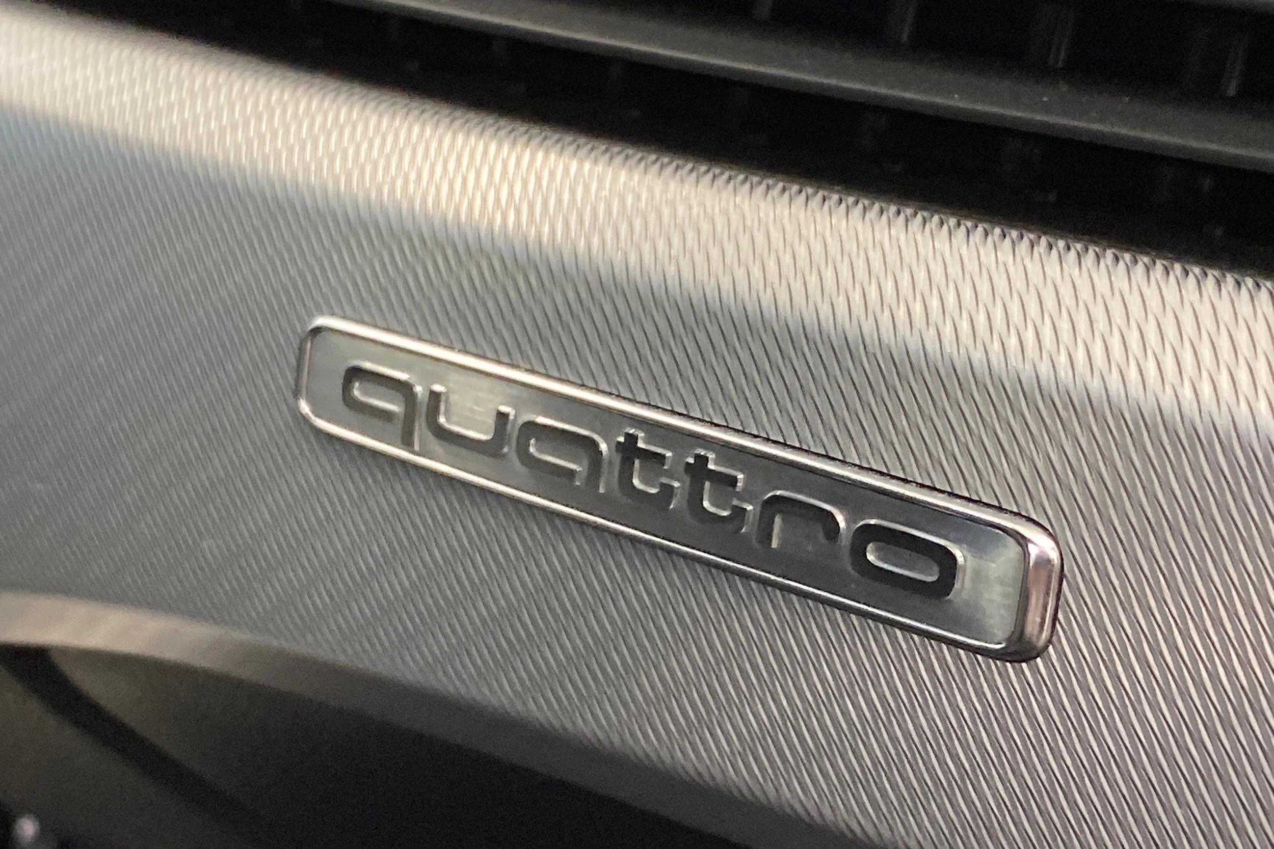 Valkoinen Audi A4 allroad quattro 2018 kuva 27.