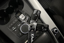 valkoinen Audi A4 allroad quattro 2018 kuva 22.