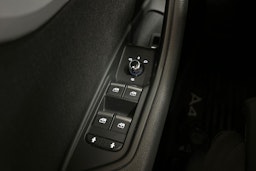 valkoinen Audi A4 allroad quattro 2018 kuva 29.